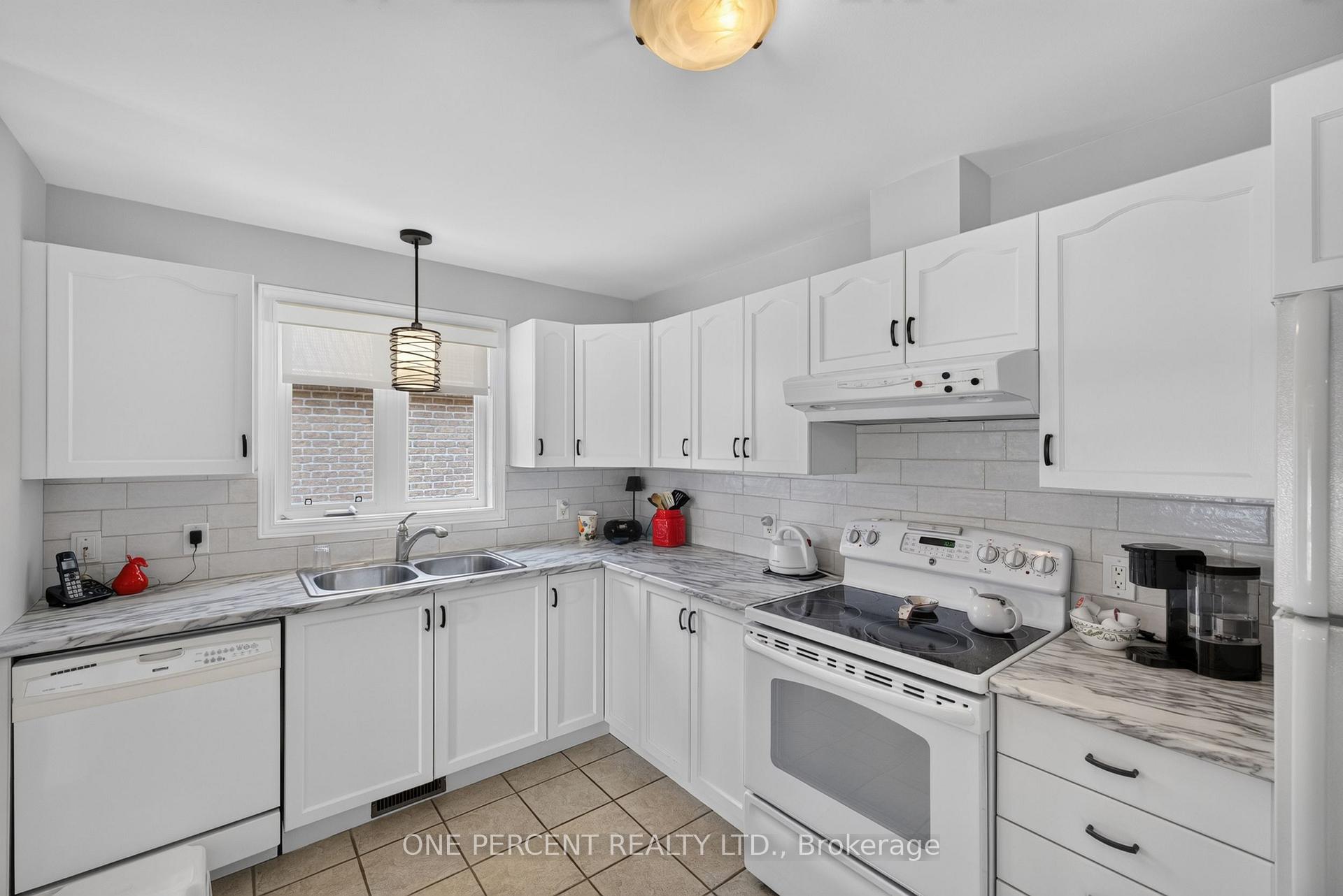 Photo 12 of 18 Dr Gordon Crescent, North Grenville, Kemptville — HOMEH