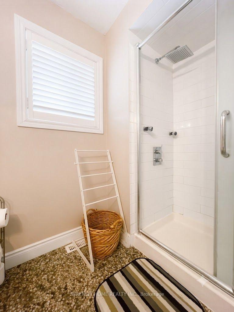 Photo 12 of 5384 Tree Crest Court, Mississauga, Hurontario — HOMEH