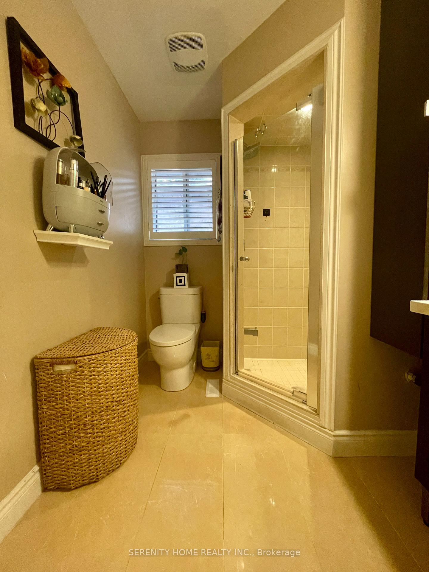 Photo 22 of 5384 Tree Crest Court, Mississauga, Hurontario — HOMEH