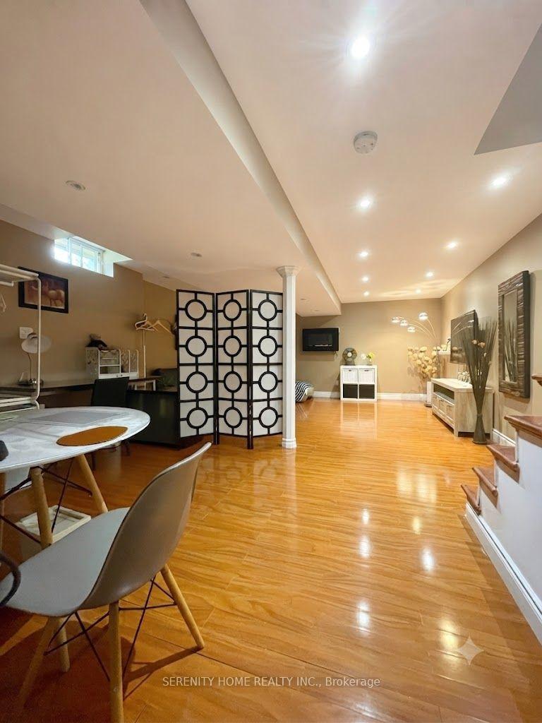 Photo 24 of 5384 Tree Crest Court, Mississauga, Hurontario — HOMEH
