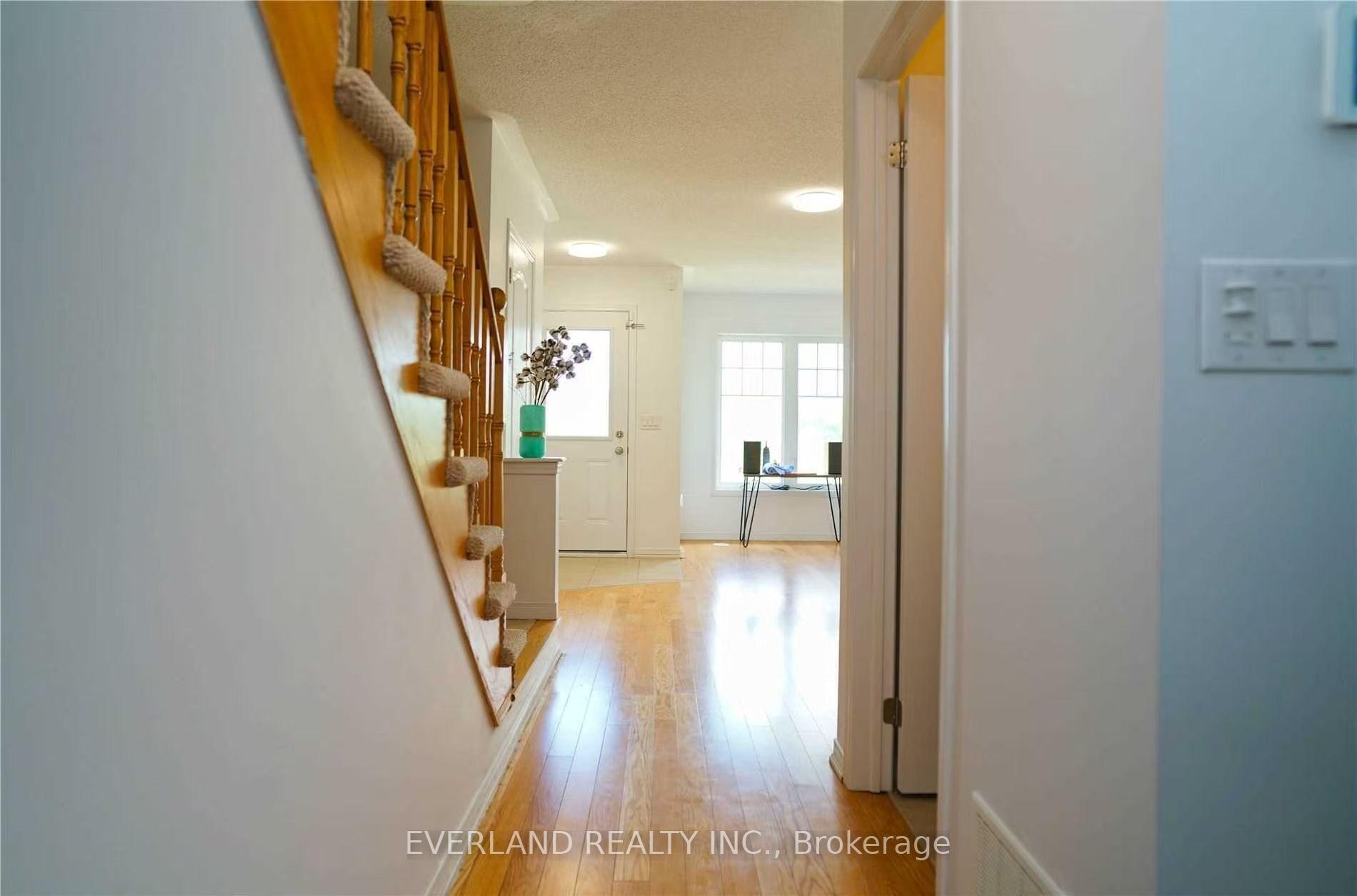 Photo 7 of 5267 Major Mackenzie Drive E, Markham, Berczy — HOMEH