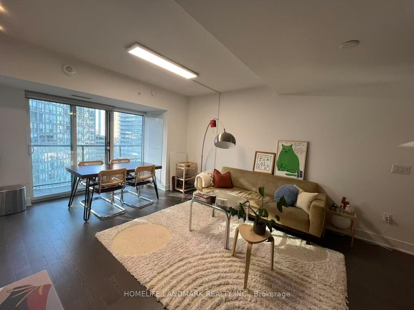 Front of Unit 1501, 955 Bay Street