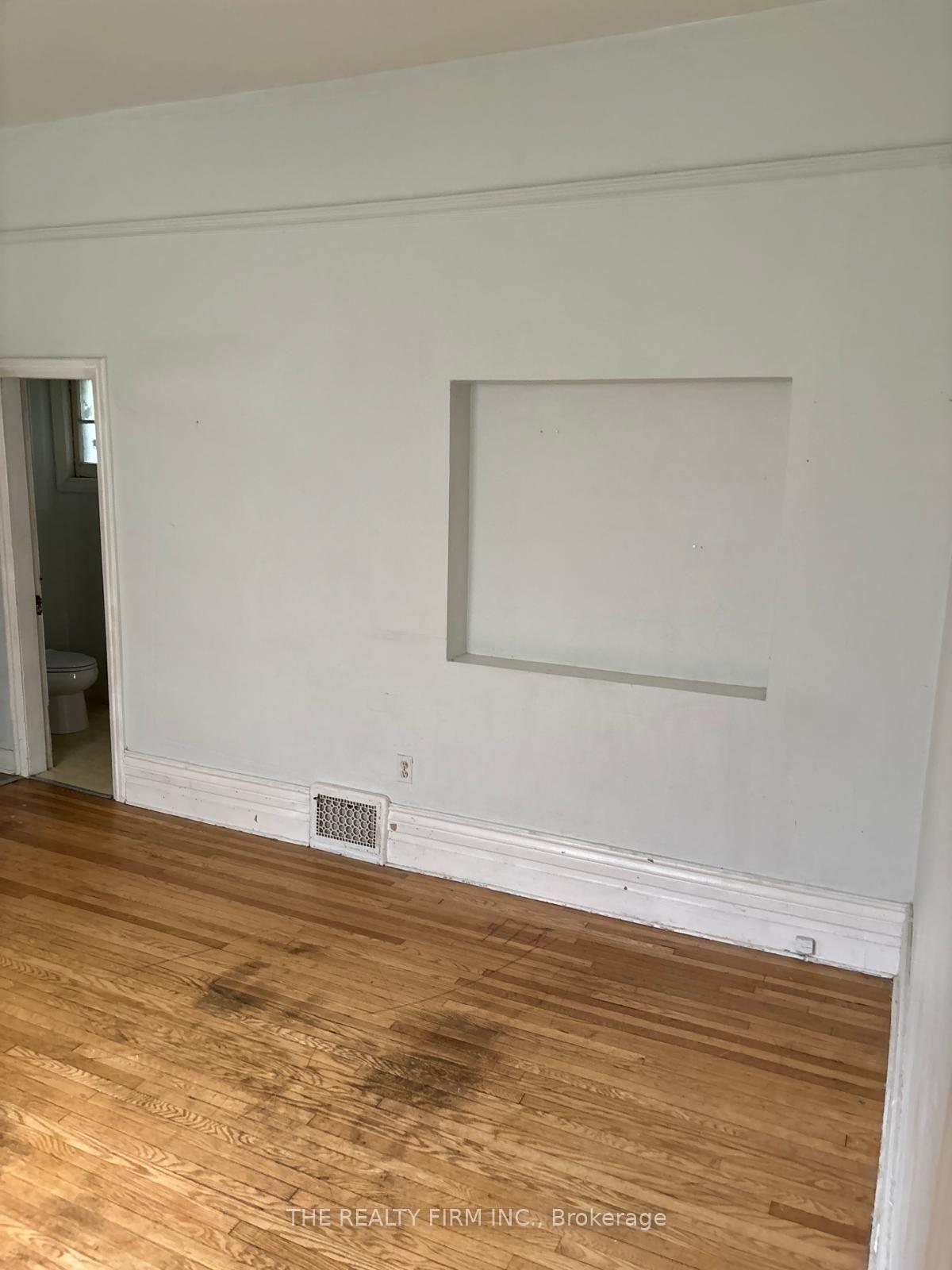Photo 3 of Unit A, 361 Piccadilly Street, London, East F — HOMEH