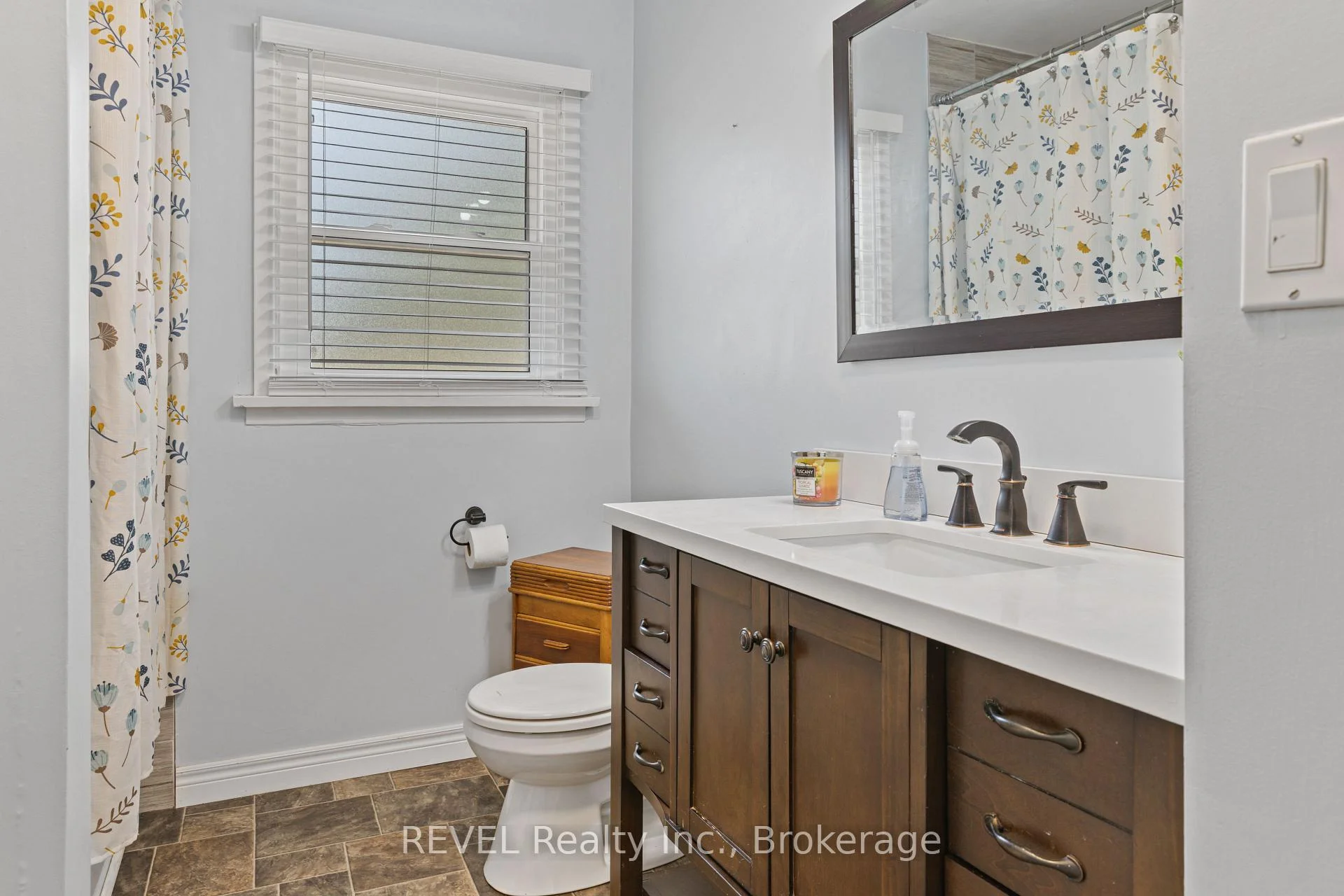 Photo 36 of 2906 June Road, Port Colborne, Sherkston — HOMEH