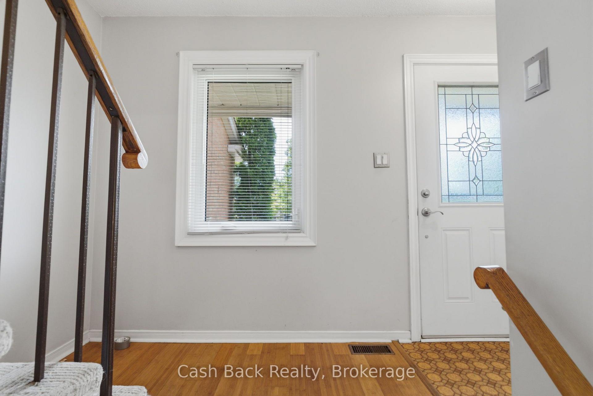 Photo 6 of 147 Kirby Crescent, Whitby, Blue Grass Meadows — HOMEH