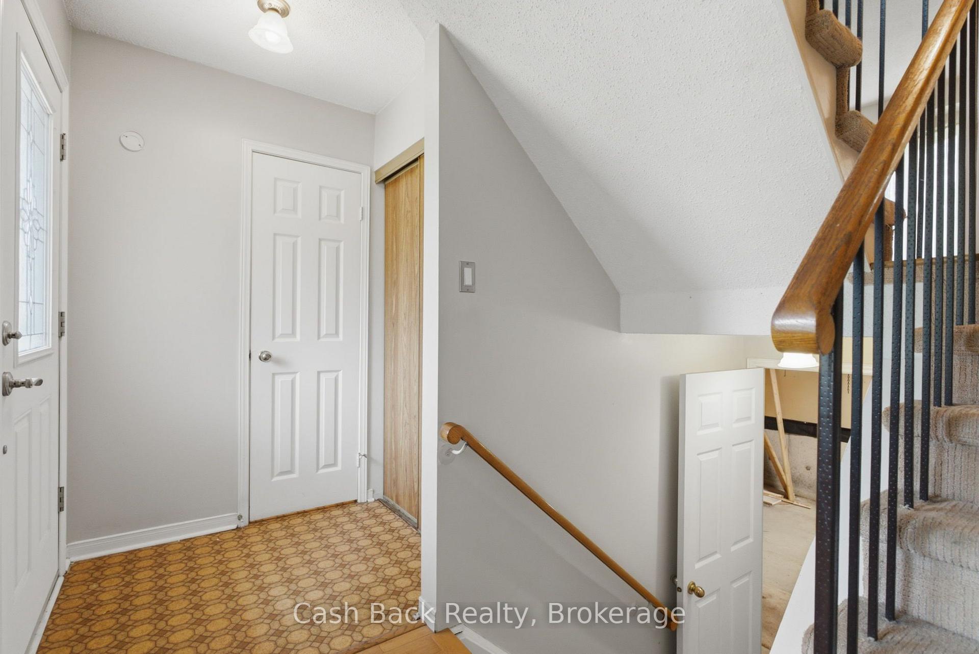 Photo 7 of 147 Kirby Crescent, Whitby, Blue Grass Meadows — HOMEH