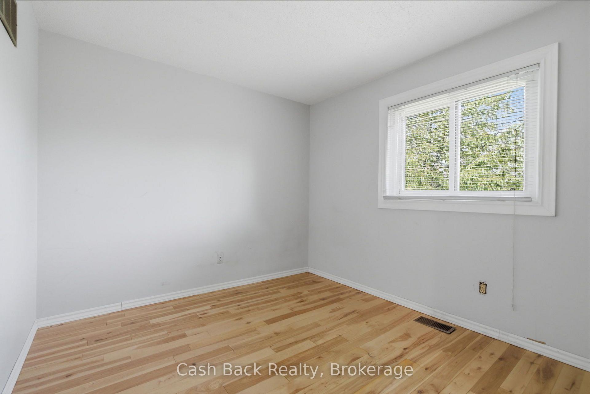 Photo 35 of 147 Kirby Crescent, Whitby, Blue Grass Meadows — HOMEH