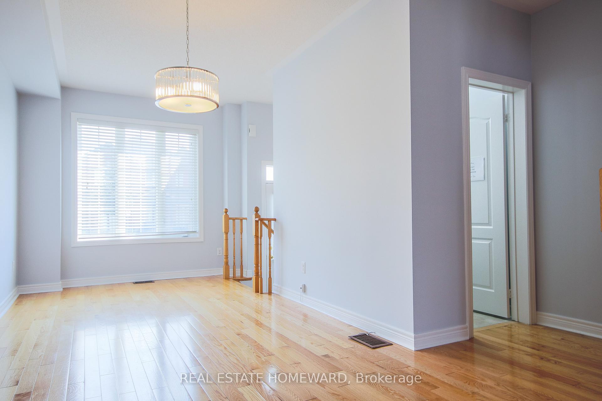 Photo 6 of 378 Cornell Rouge Boulevard, Markham, Cornell — HOMEH