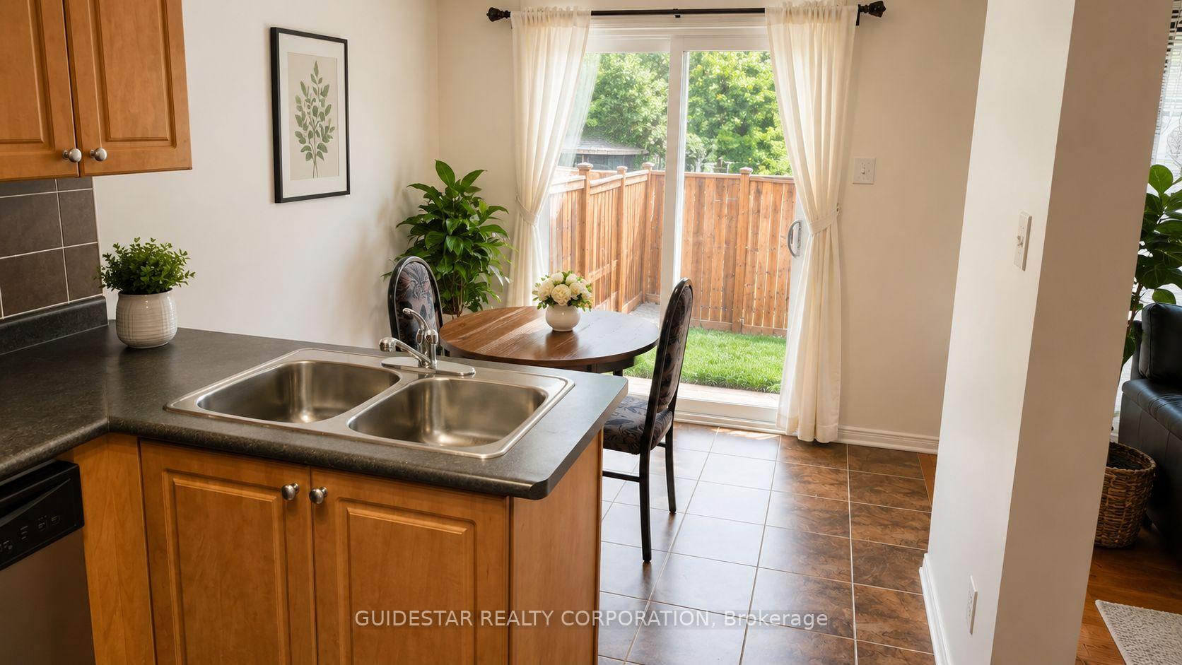Photo 7 of 438 Haresfield Court, Ottawa, Riverside South/Gloucester Glen — HOMEH