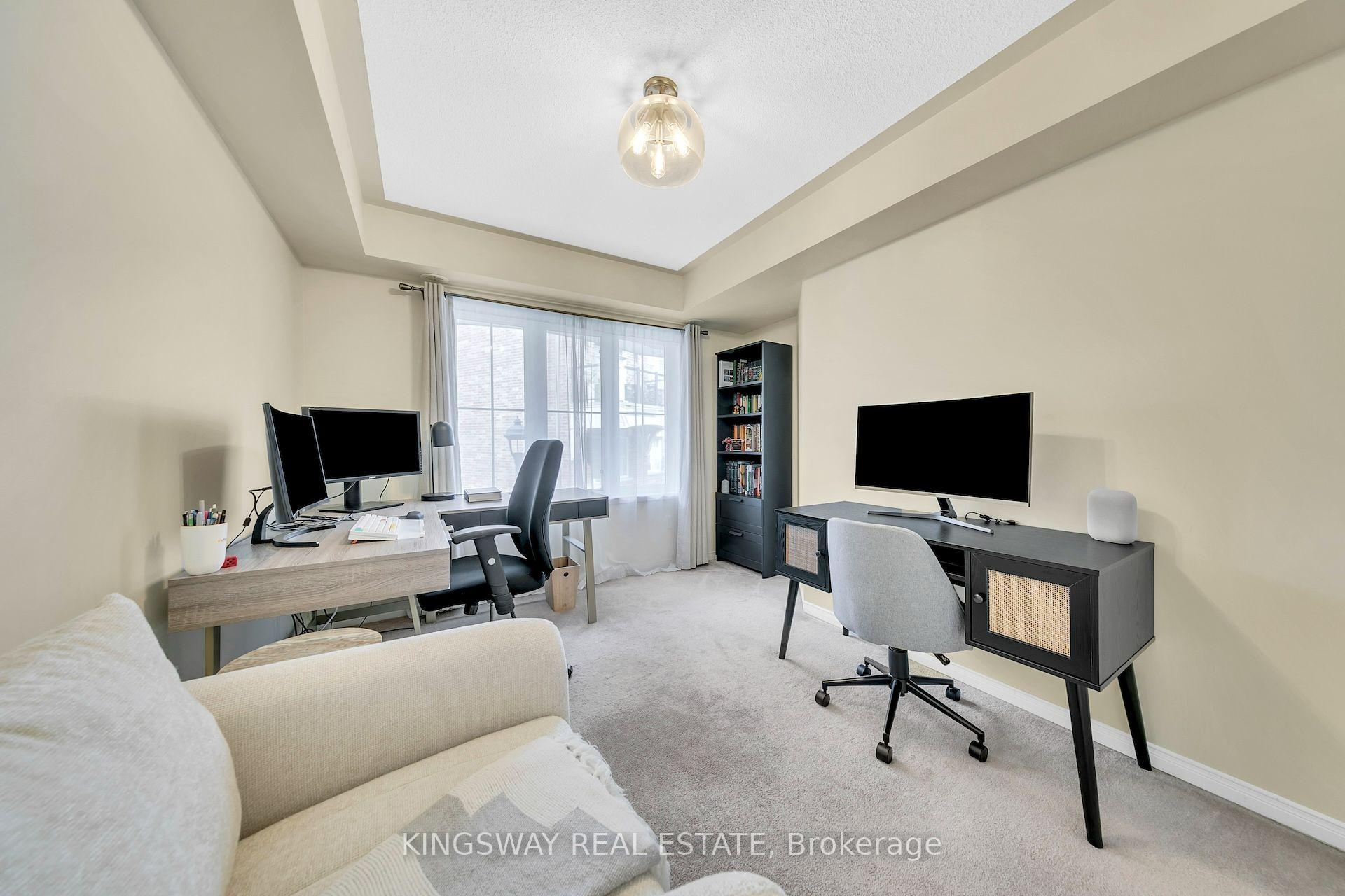 Photo 13 of Unit 6, 2557 Sixth Line W, Oakville, River Oaks — HOMEH