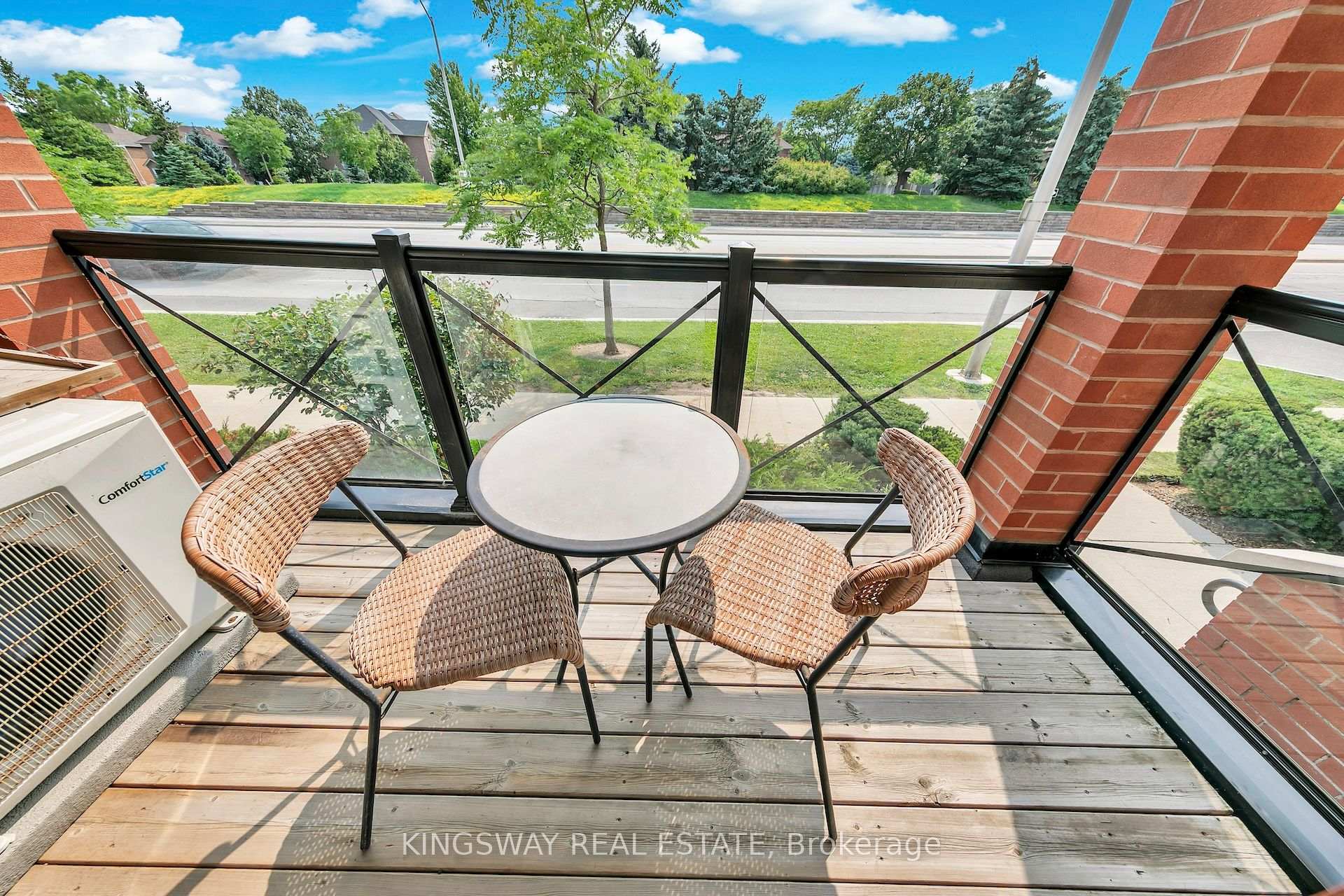 Photo 16 of Unit 6, 2557 Sixth Line W, Oakville, River Oaks — HOMEH
