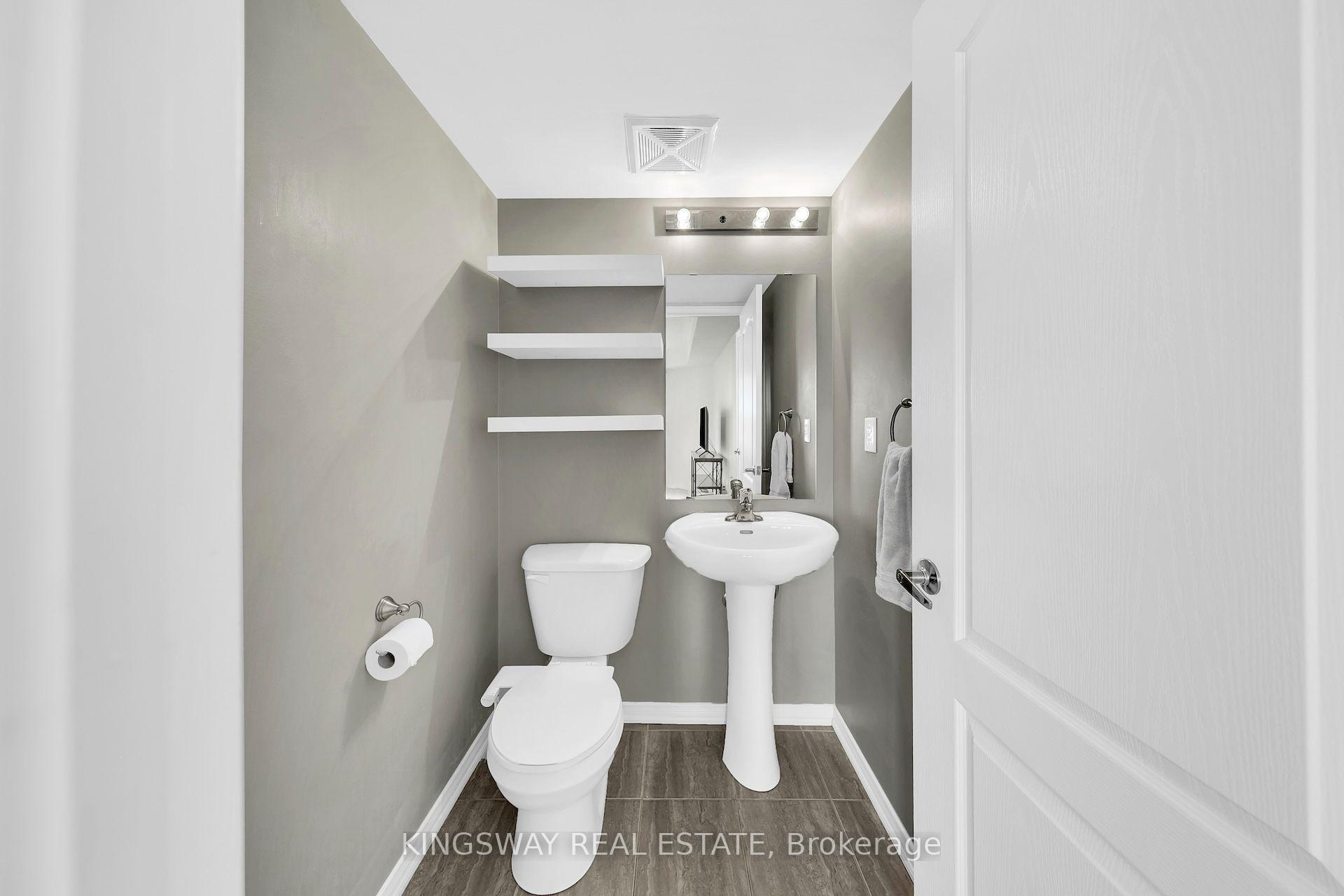 Photo 18 of Unit 6, 2557 Sixth Line W, Oakville, River Oaks — HOMEH