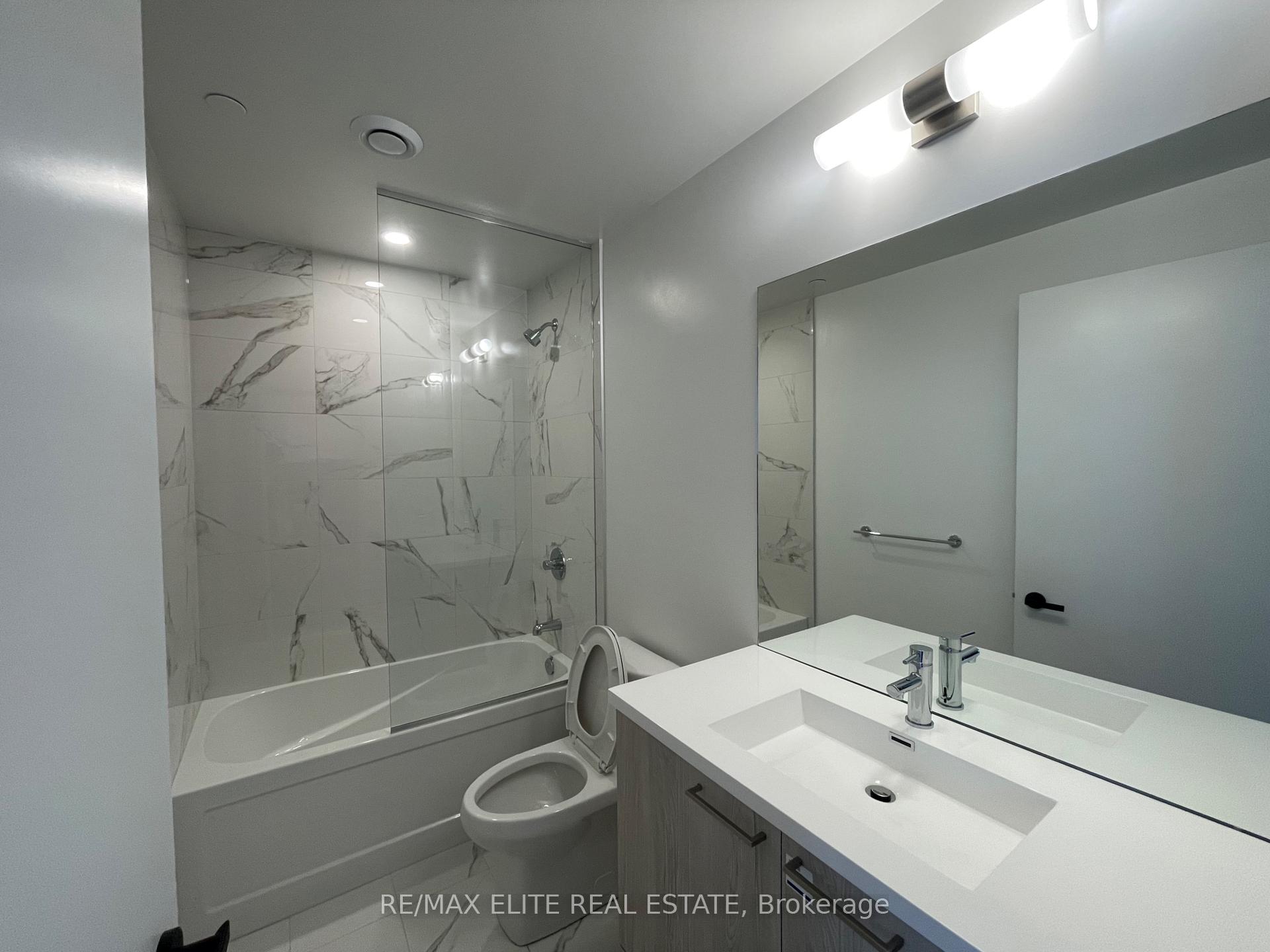 Photo 6 of Unit 4505, 225 Commerce Street, Vaughan, Vaughan Corporate Centre — HOMEH