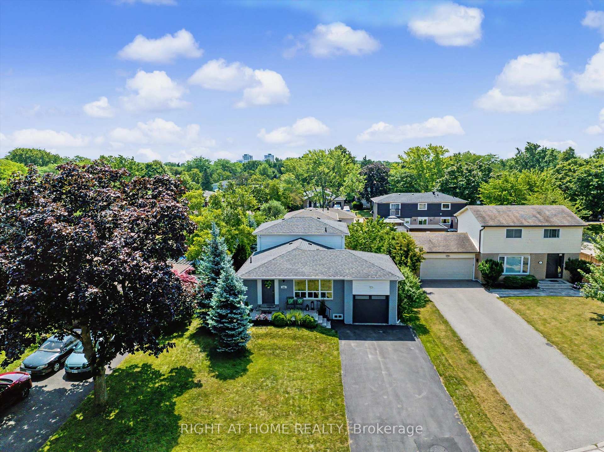 Photo 1 of 461 Withnell Crescent, Oakville, West — HOMEH