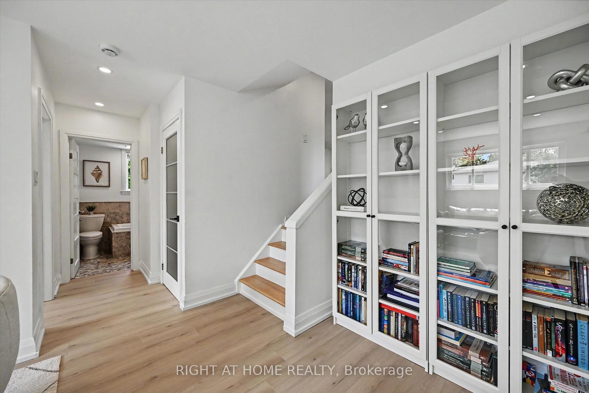 Photo 18 of 461 Withnell Crescent, Oakville, West — HOMEH