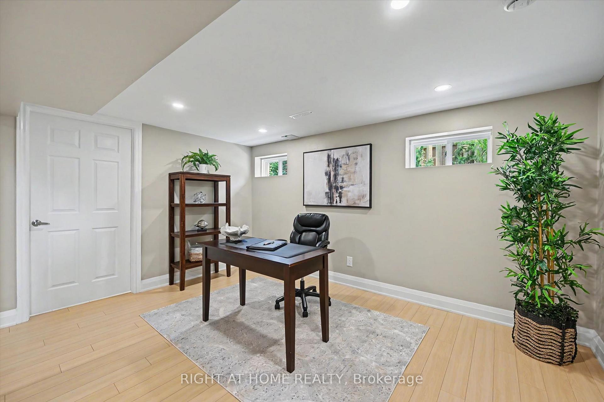 Photo 27 of 461 Withnell Crescent, Oakville, West — HOMEH