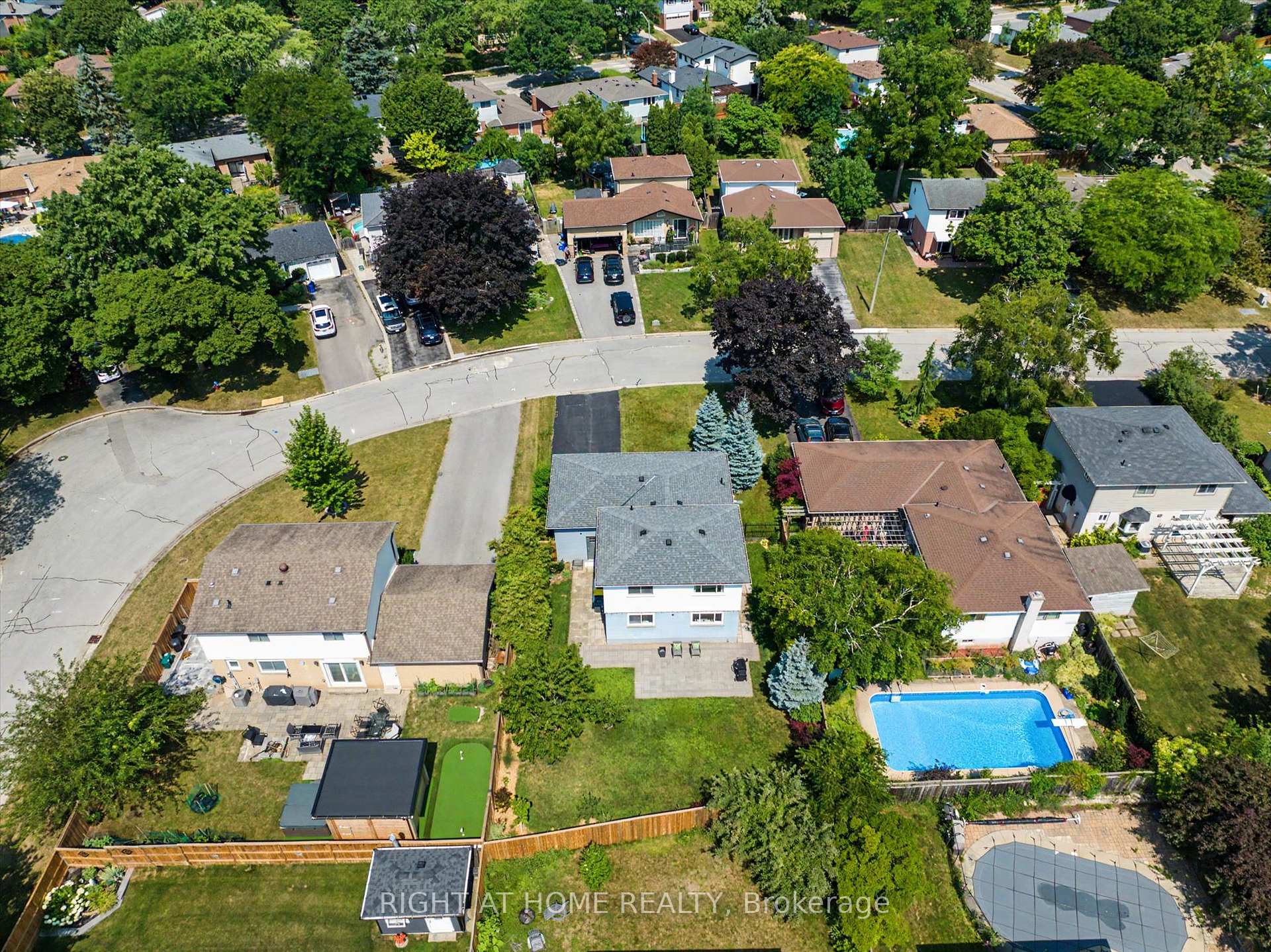 Photo 31 of 461 Withnell Crescent, Oakville, West — HOMEH