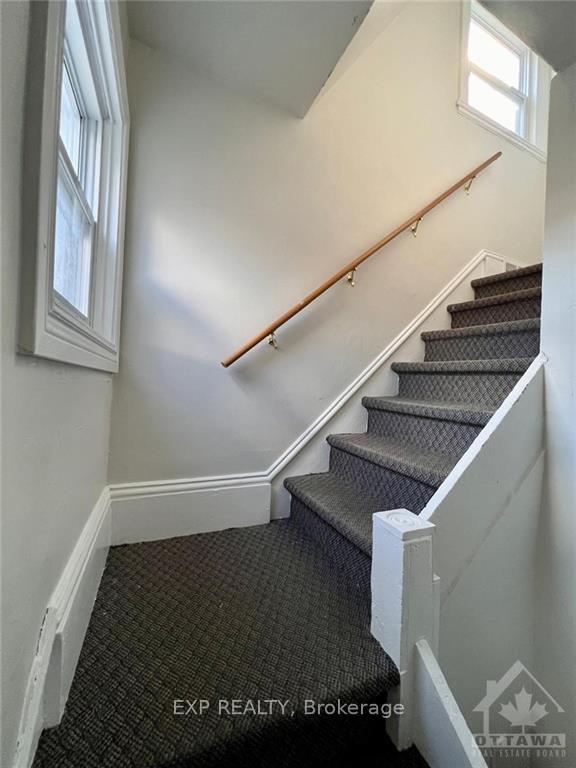 Photo 3 of Unit 2, 502 Richardson Avenue, Ottawa, Woodroffe — HOMEH