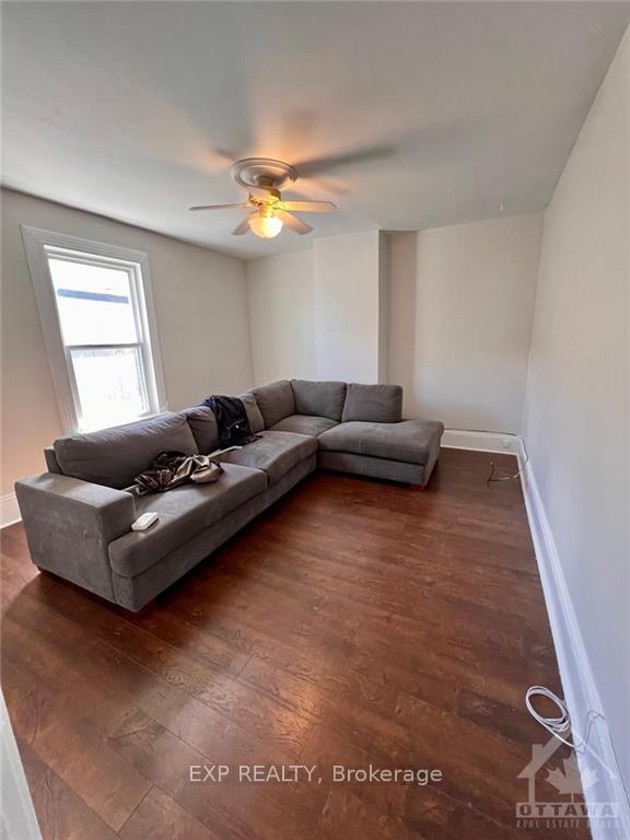 Photo 5 of Unit 2, 502 Richardson Avenue, Ottawa, Woodroffe — HOMEH