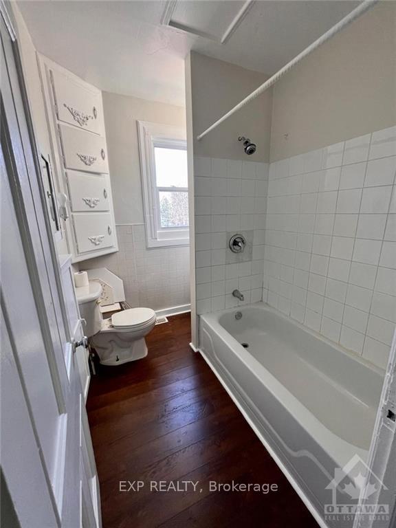 Photo 11 of Unit 2, 502 Richardson Avenue, Ottawa, Woodroffe — HOMEH