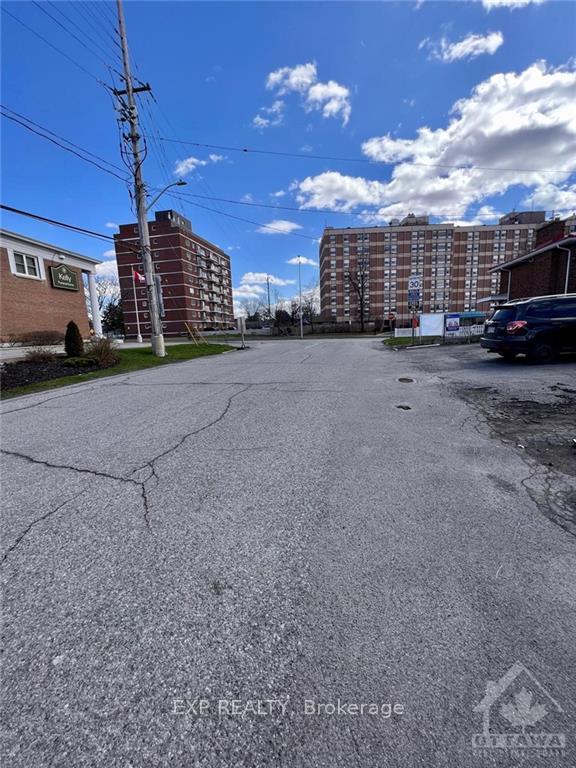 Photo 17 of Unit 2, 502 Richardson Avenue, Ottawa, Woodroffe — HOMEH