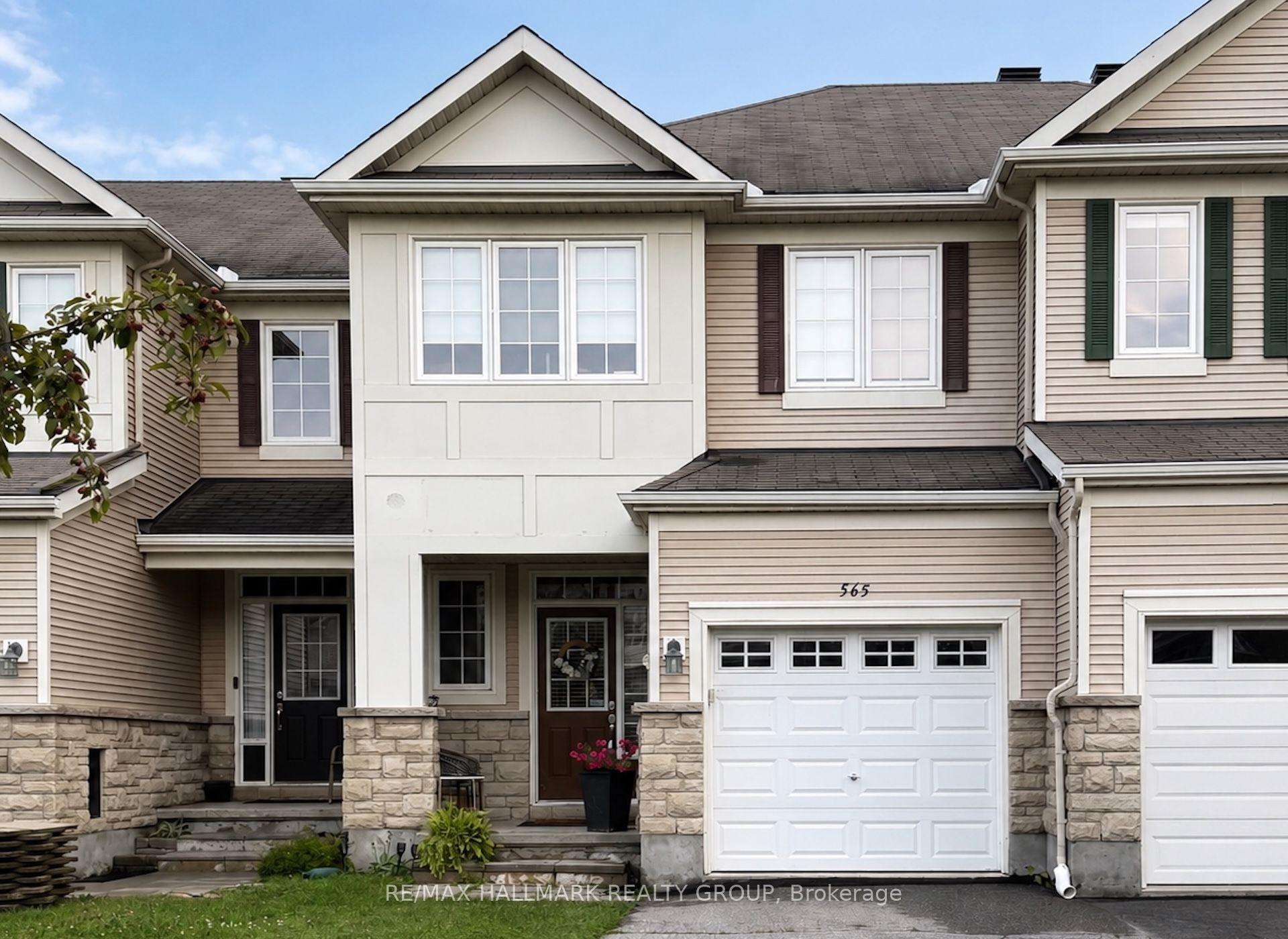 Photo 1 of 565 Pepperville Crescent, Ottawa, Kanata - Emerald Meadows/Trailwest — HOMEH