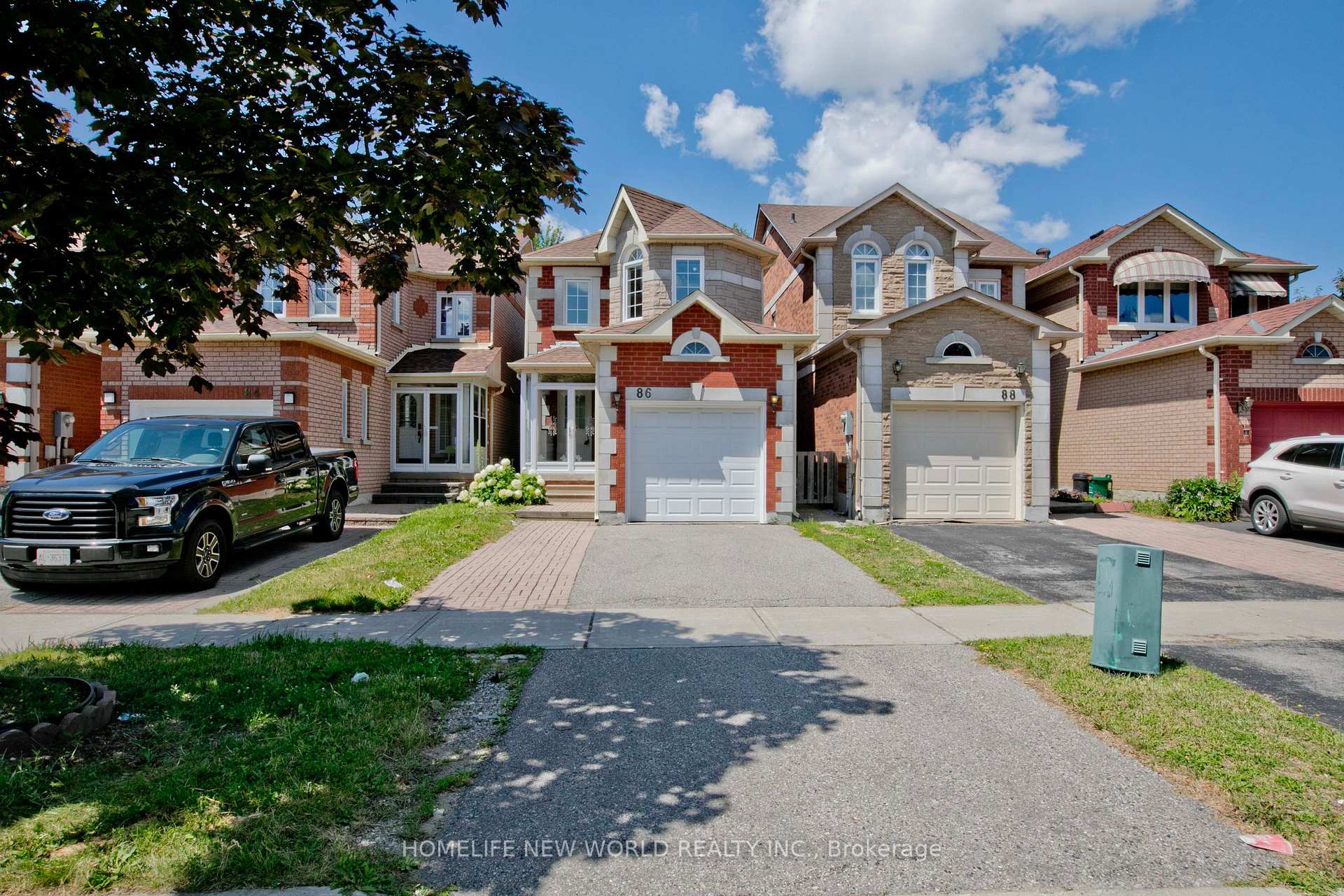 Photo 2 of 86 Amarillo Avenue, Markham, Milliken Mills West — HOMEH