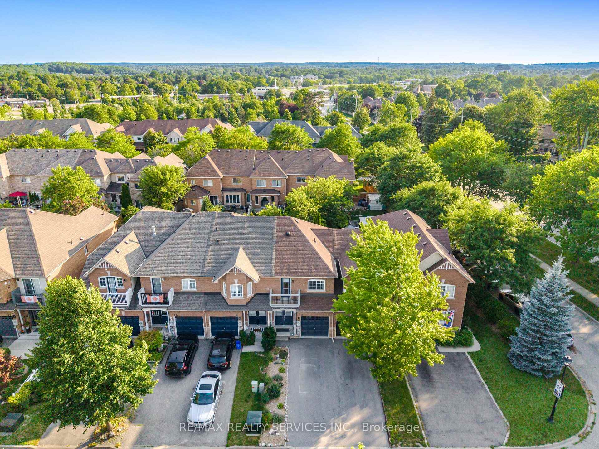 Photo 5 of 6 Harding Street, Halton Hills, Georgetown — HOMEH