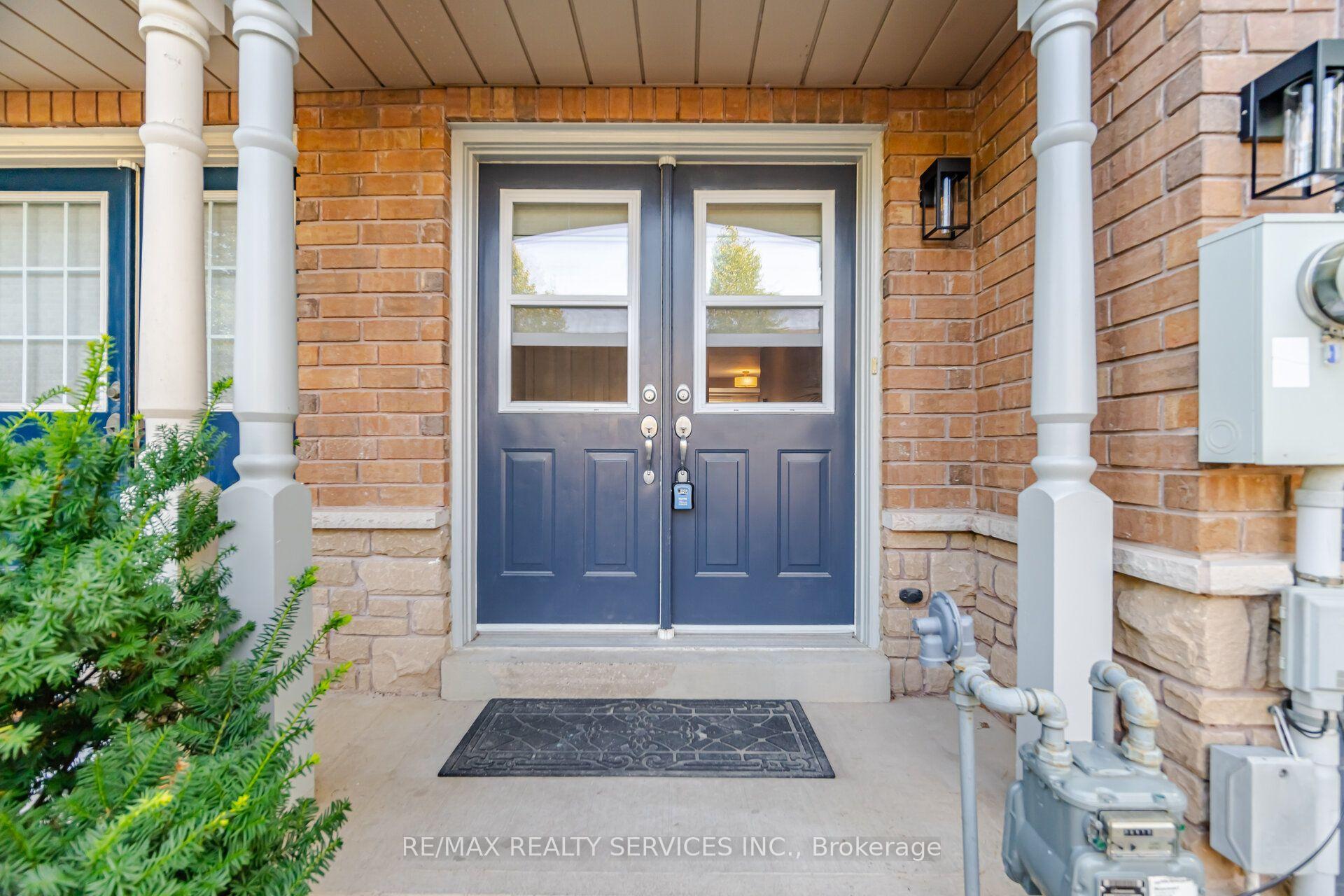Photo 7 of 6 Harding Street, Halton Hills, Georgetown — HOMEH