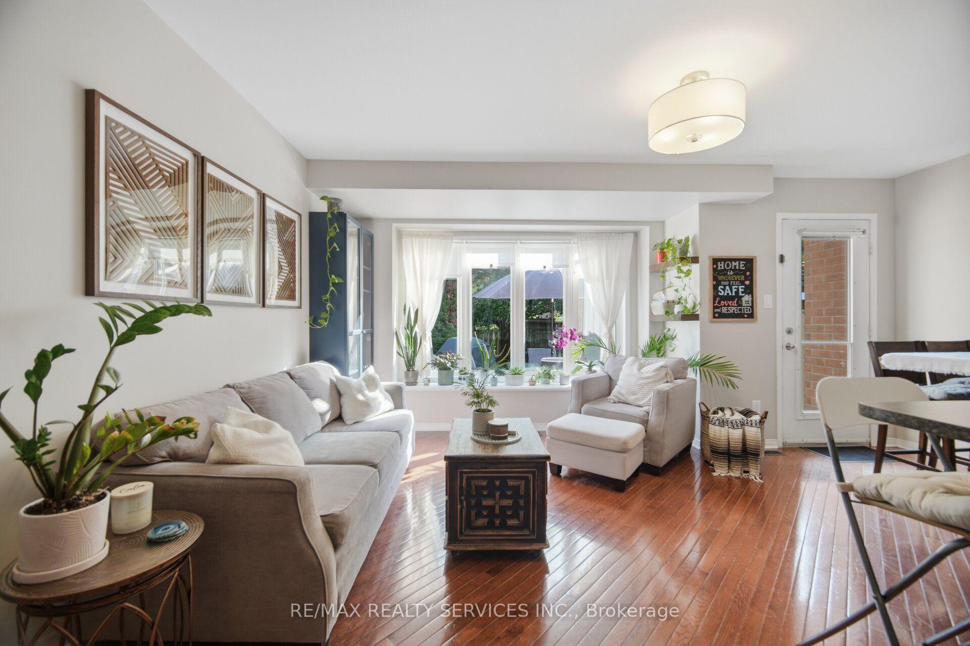 Photo 12 of 6 Harding Street, Halton Hills, Georgetown — HOMEH