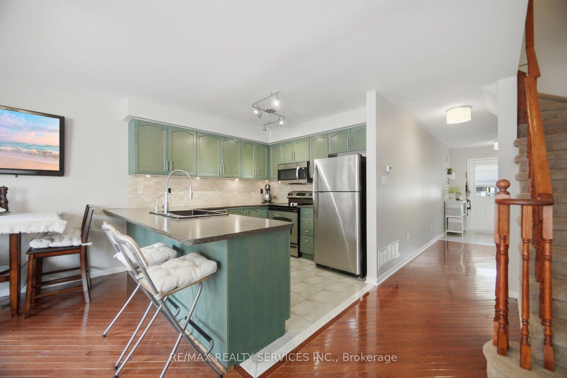Photo 16 of 6 Harding Street, Halton Hills, Georgetown — HOMEH