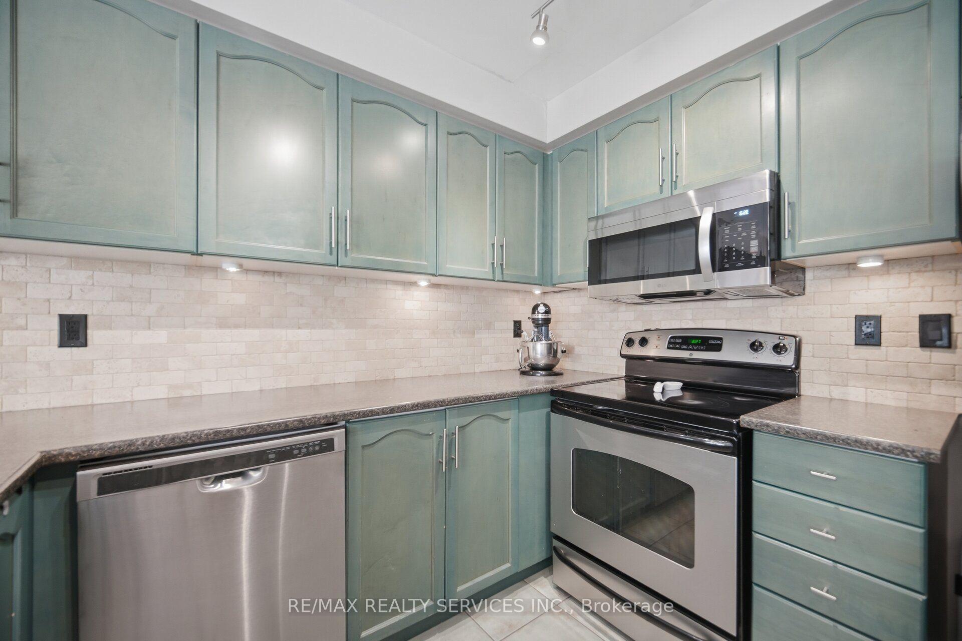 Photo 19 of 6 Harding Street, Halton Hills, Georgetown — HOMEH