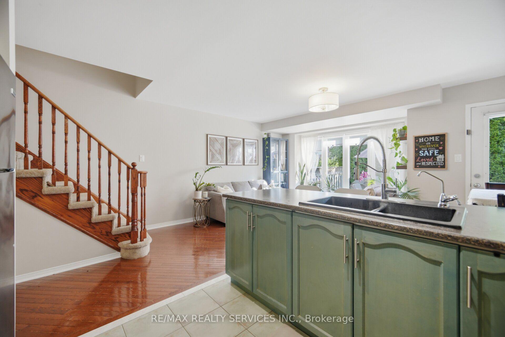 Photo 20 of 6 Harding Street, Halton Hills, Georgetown — HOMEH