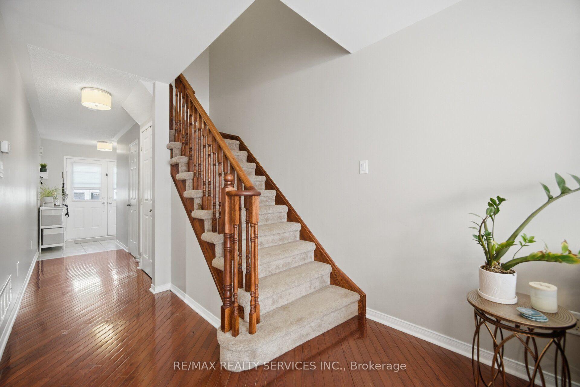 Photo 22 of 6 Harding Street, Halton Hills, Georgetown — HOMEH