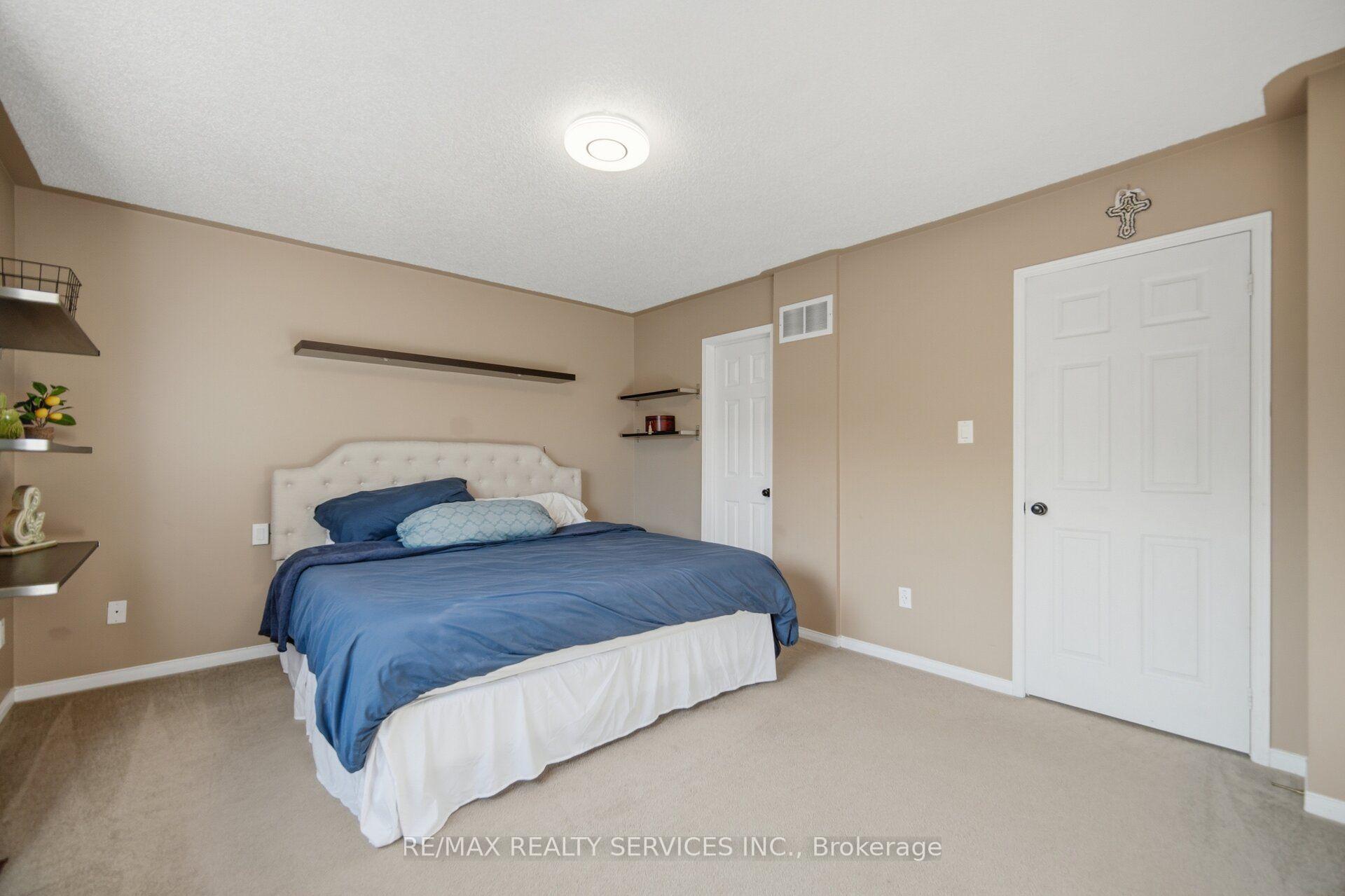 Photo 24 of 6 Harding Street, Halton Hills, Georgetown — HOMEH