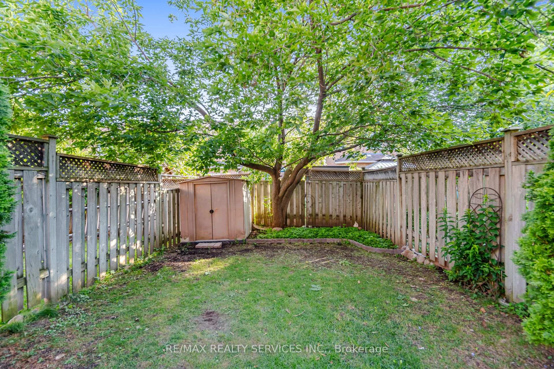 Photo 46 of 6 Harding Street, Halton Hills, Georgetown — HOMEH
