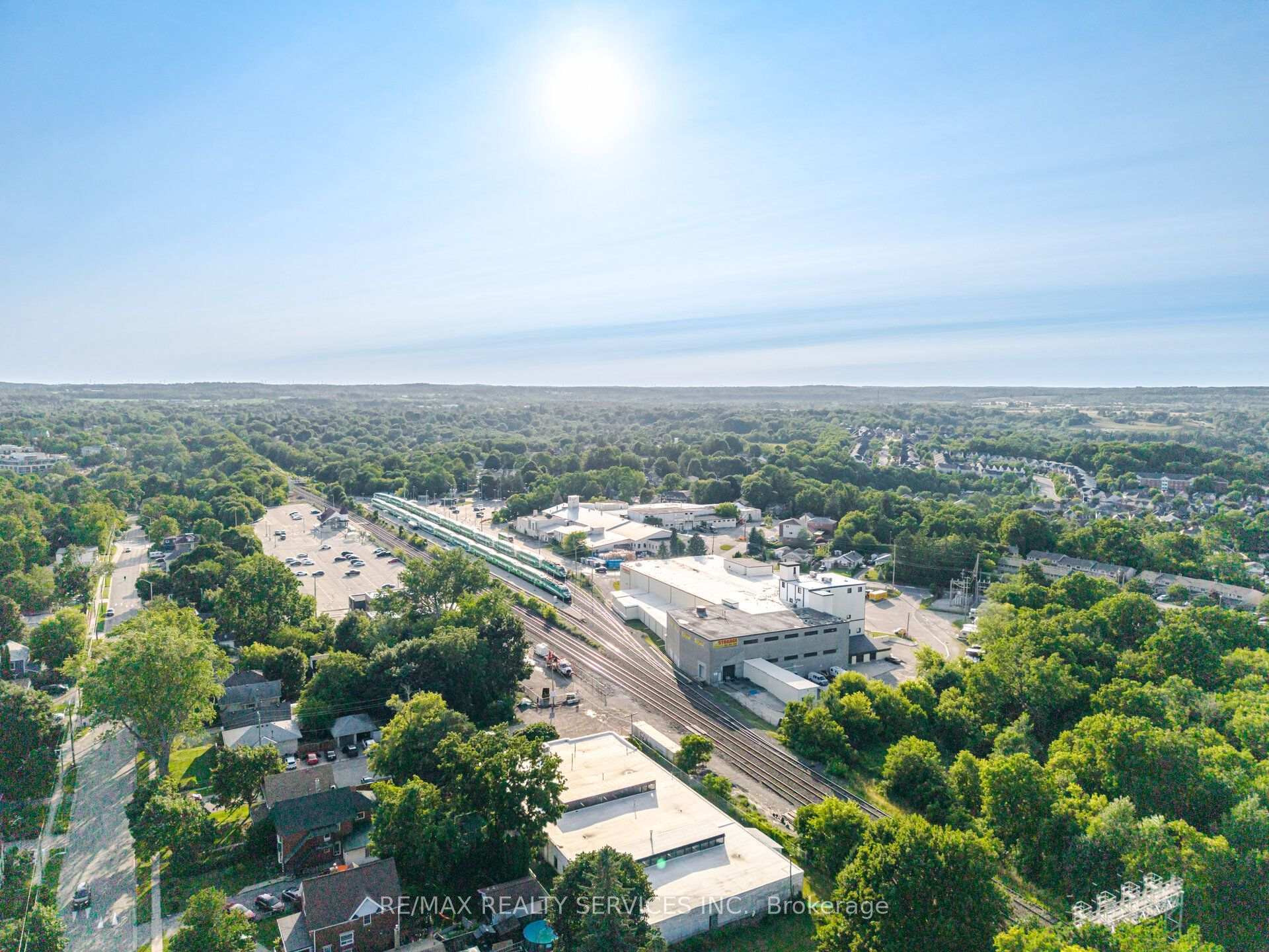 Photo 49 of 6 Harding Street, Halton Hills, Georgetown — HOMEH
