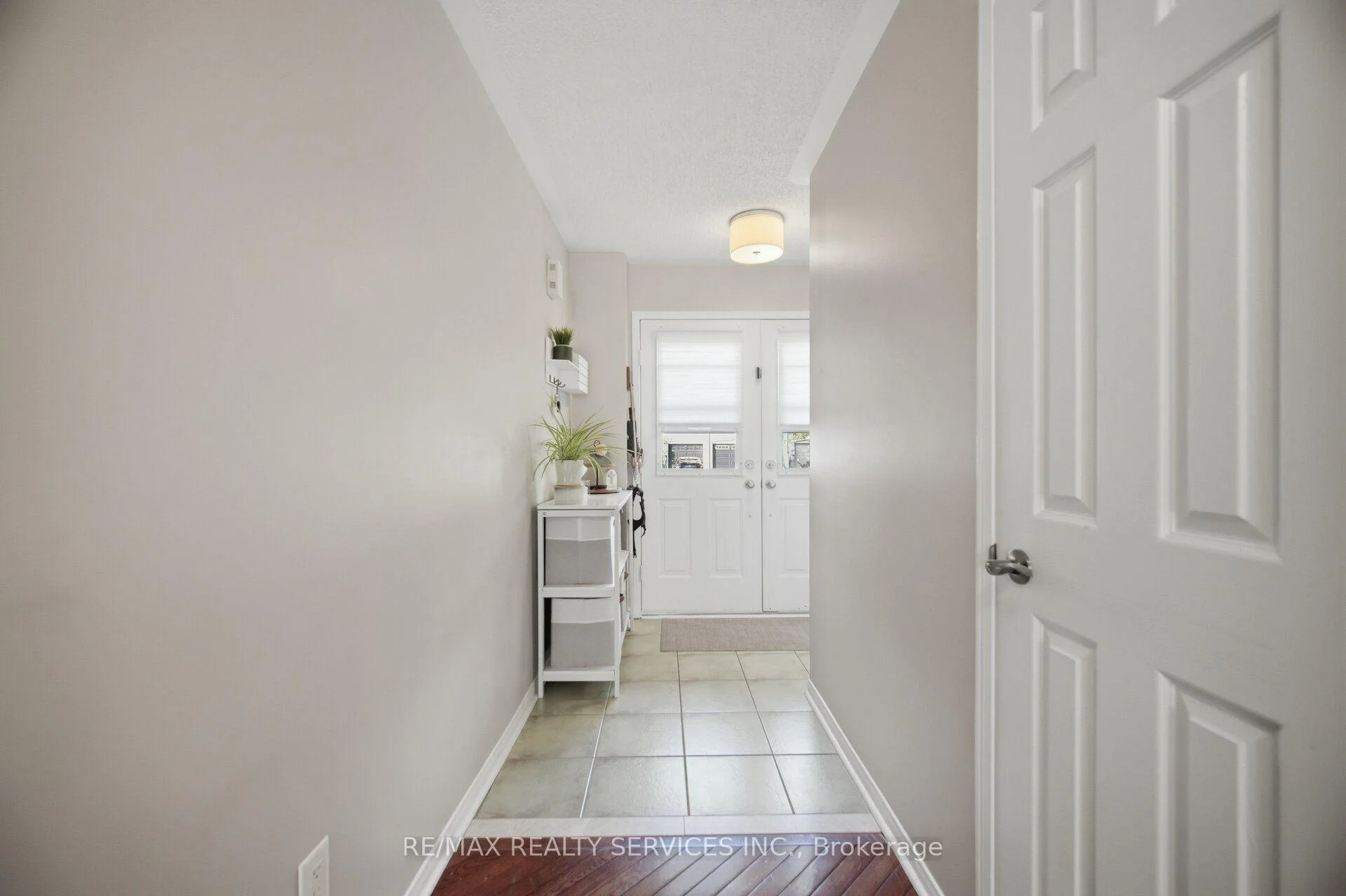 Photo 11 of 6 Harding Street, Halton Hills, Georgetown — HOMEH