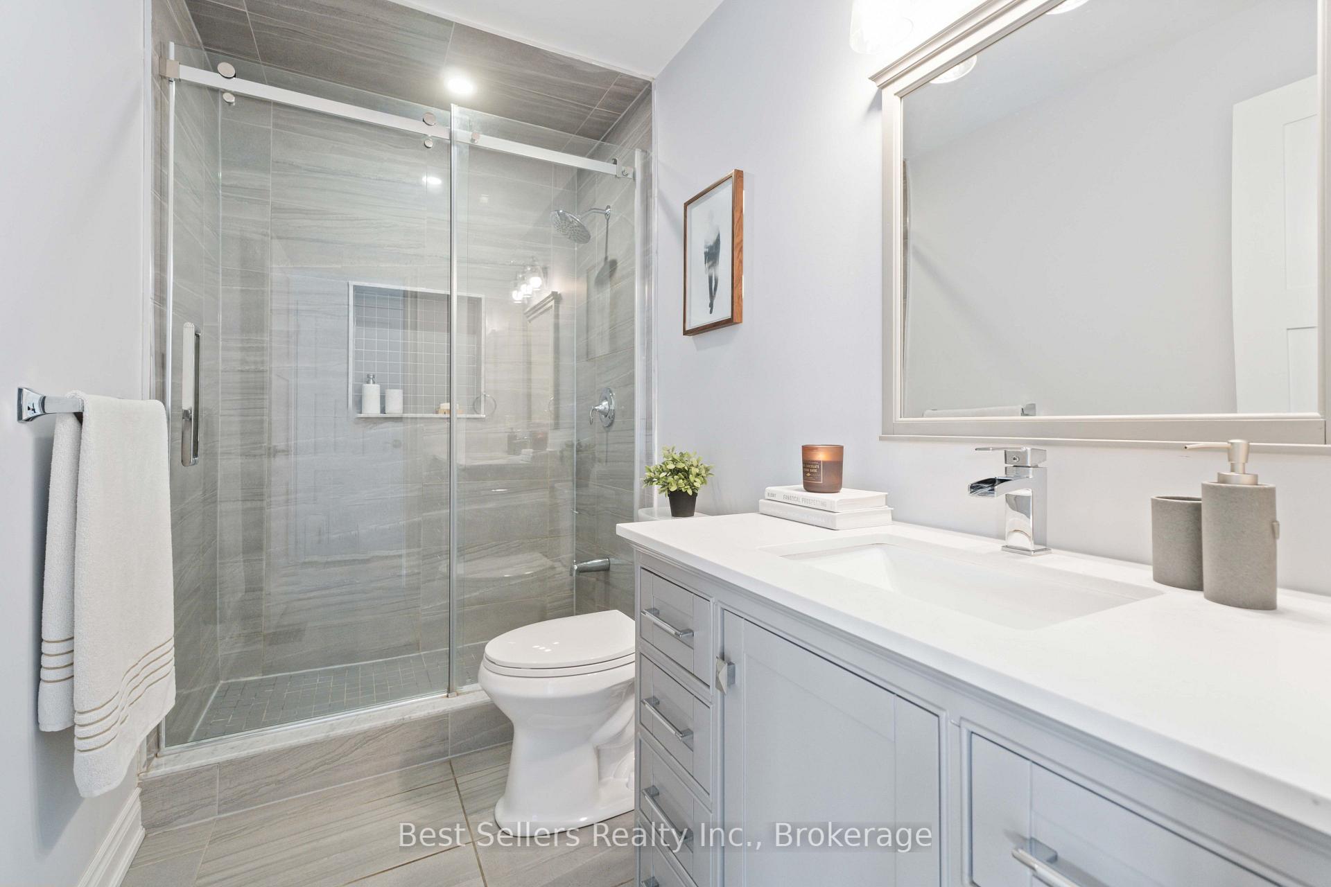 Photo 10 of 599 Beach Boulevard, Hamilton, Hamilton Beach — HOMEH