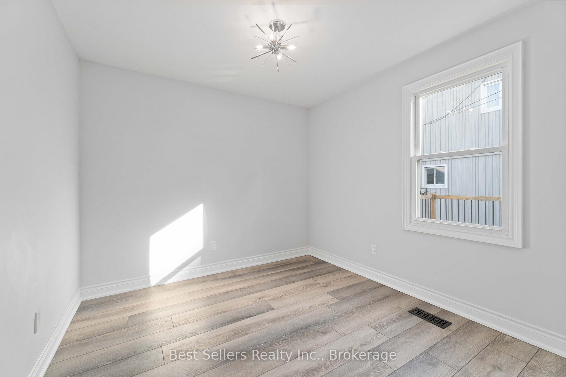 Photo 14 of 599 Beach Boulevard, Hamilton, Hamilton Beach — HOMEH