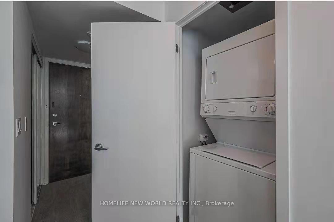 Photo 13 of Unit 1709, 12 Yonge Street, Toronto, Waterfront Communities — HOMEH