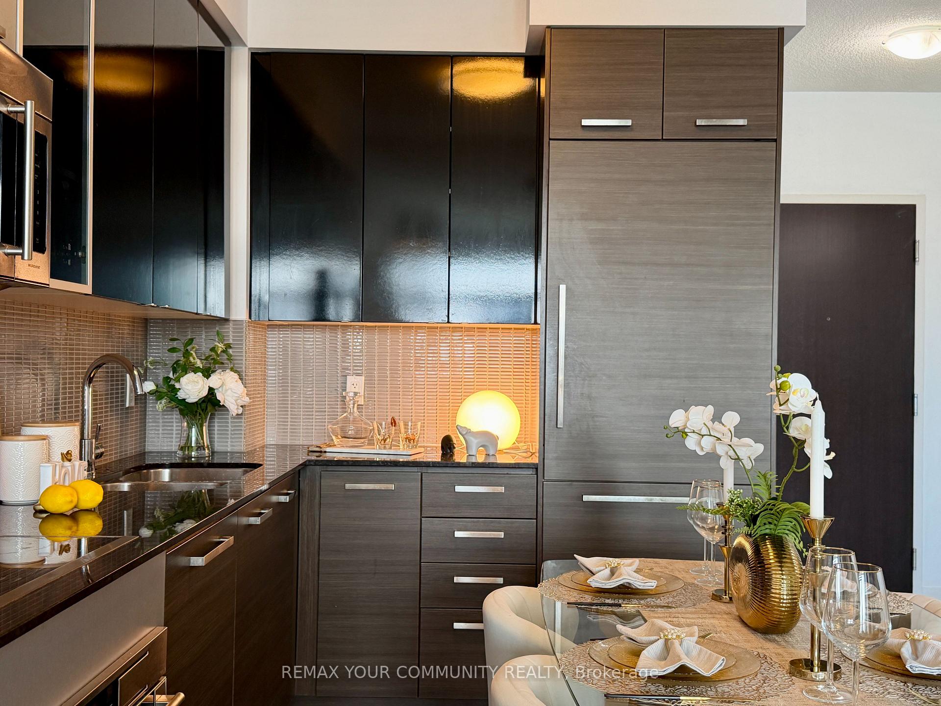 Photo 6 of Unit 3201, 5168 Yonge Street, North York, Willowdale West — HOMEH