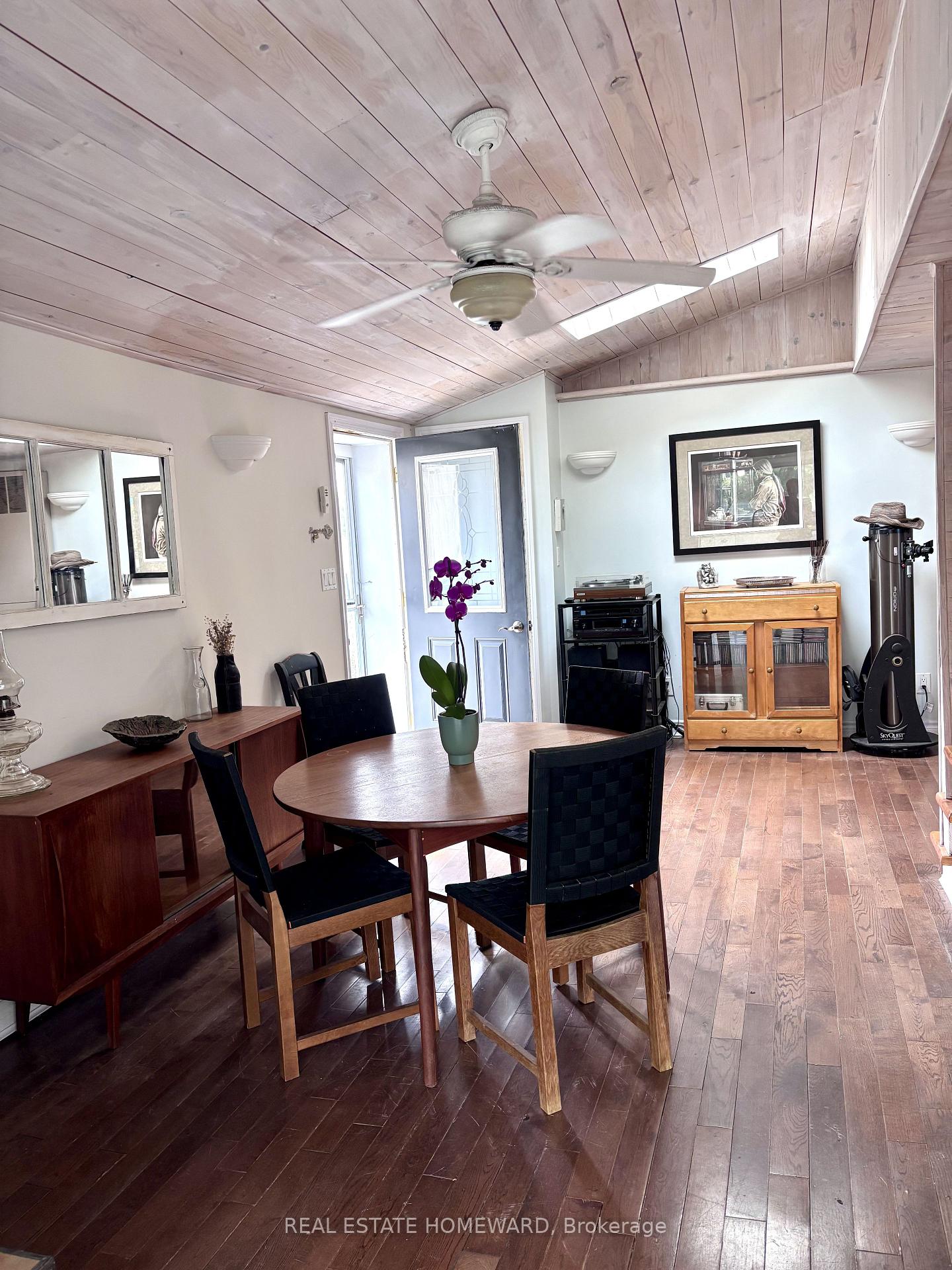 Photo 10 of 2847 County Rd 10, Prince Edward County, South Marysburg Ward — HOMEH