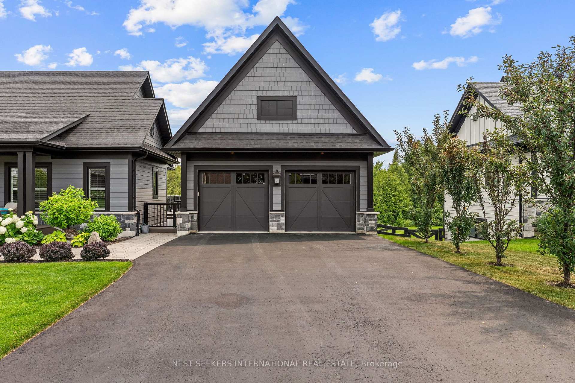 Photo 3 of 7 Georgian Grande Drive, Oro-Medonte, Rural Oro-Medonte — HOMEH