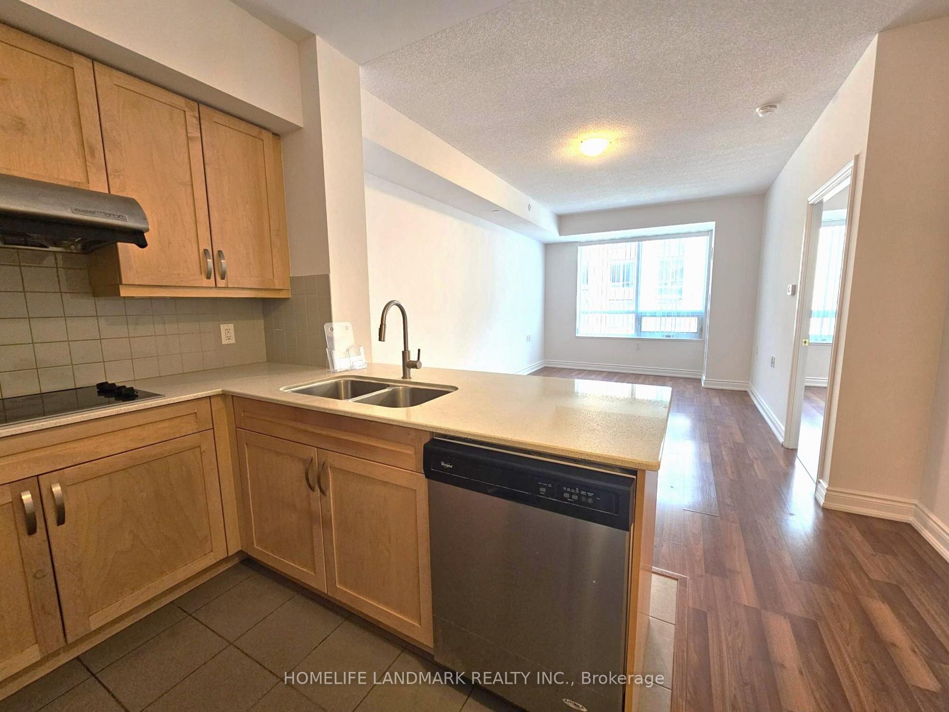 Photo 7 of 1 Sun Yat Sen Avenue, Markham, Milliken Mills East — HOMEH