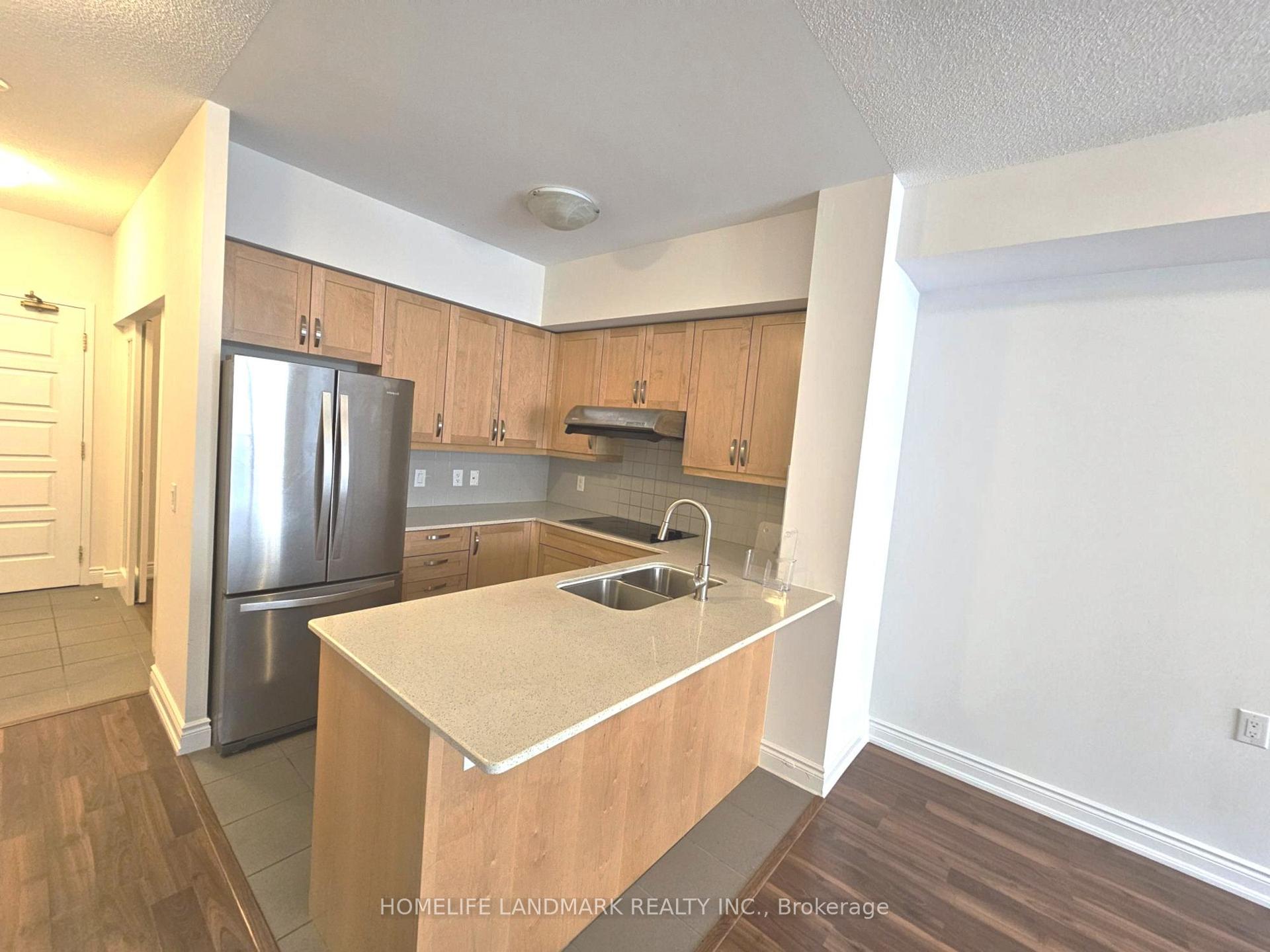 Photo 8 of 1 Sun Yat Sen Avenue, Markham, Milliken Mills East — HOMEH