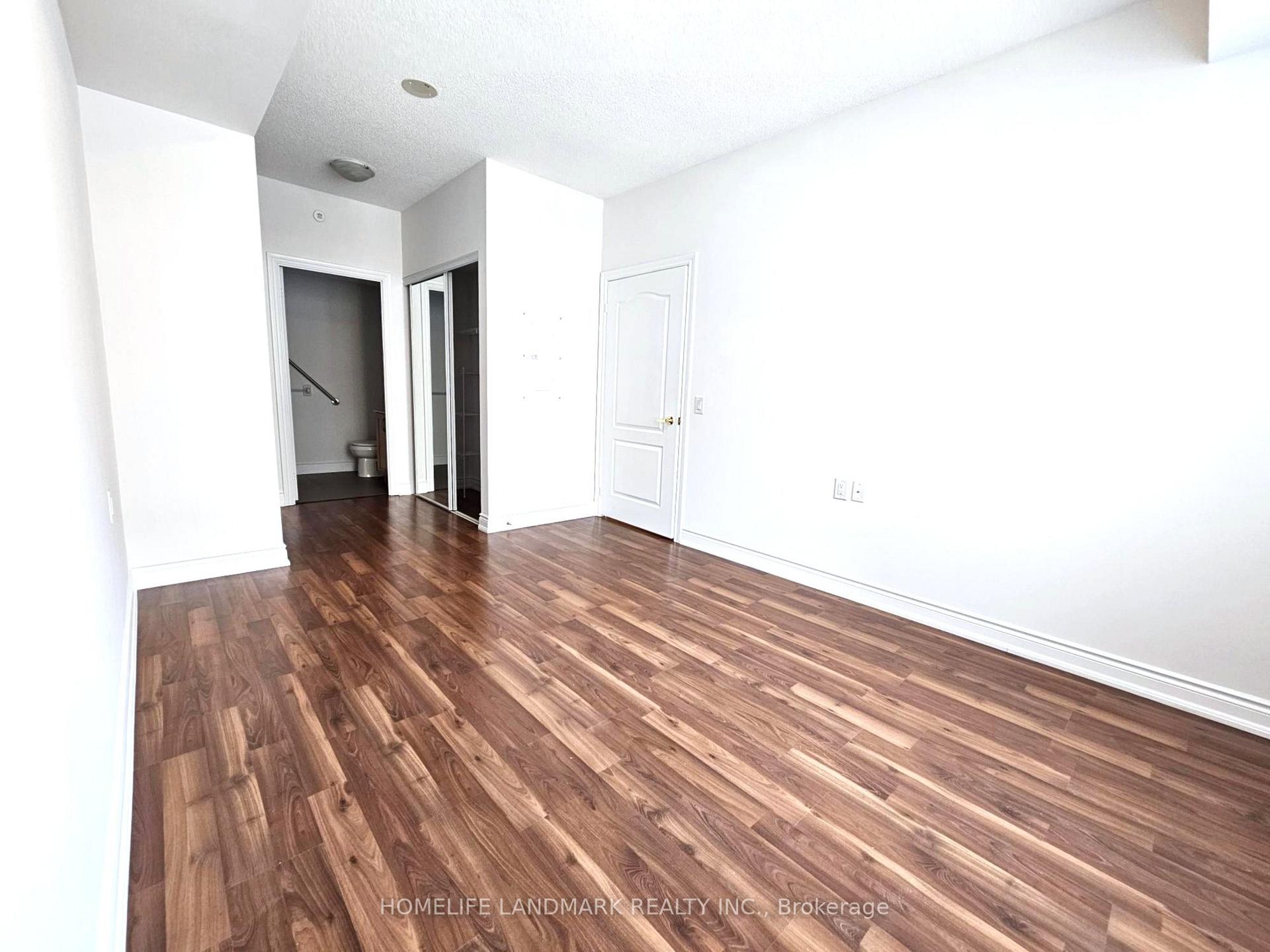 Photo 12 of 1 Sun Yat Sen Avenue, Markham, Milliken Mills East — HOMEH