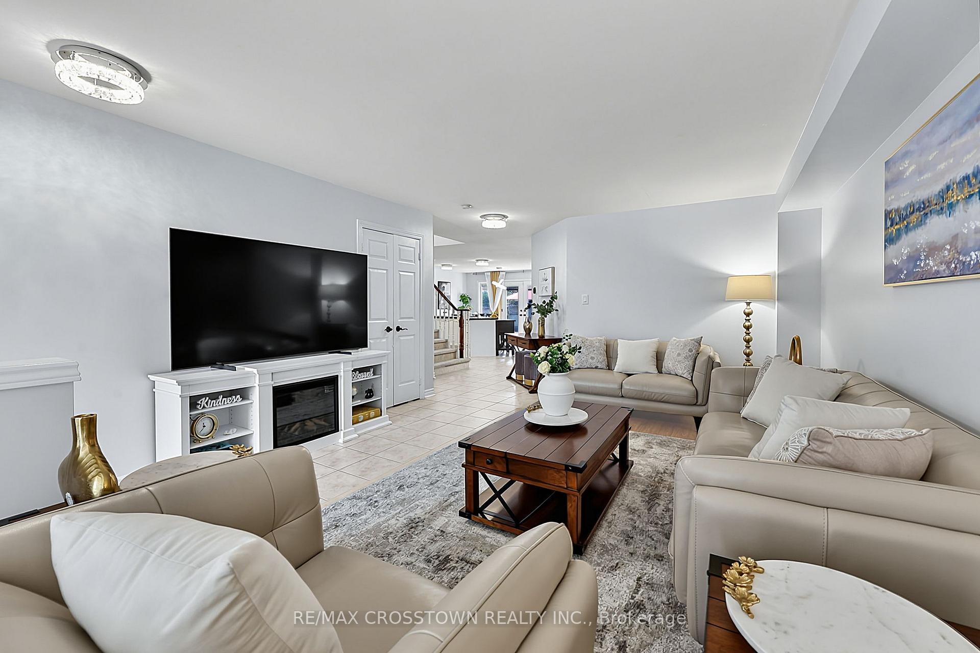 Photo 4 of 41 Russell Hill Drive, Barrie, Painswick South — HOMEH