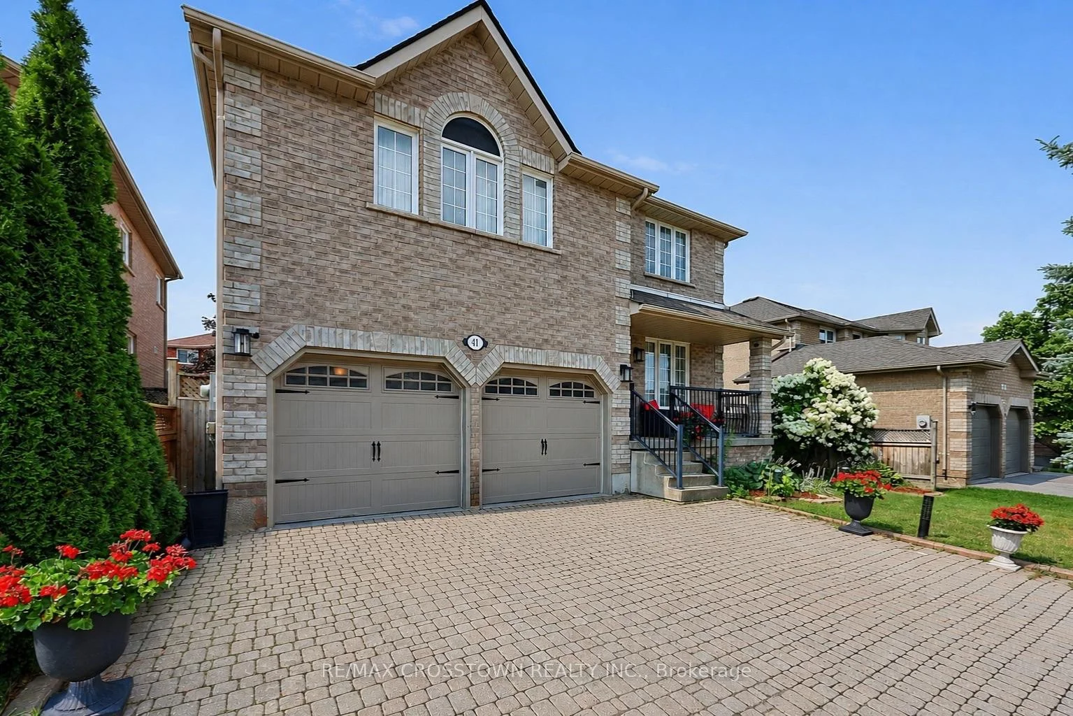 Photo 2 of 41 Russell Hill Drive, Barrie, Painswick South — HOMEH