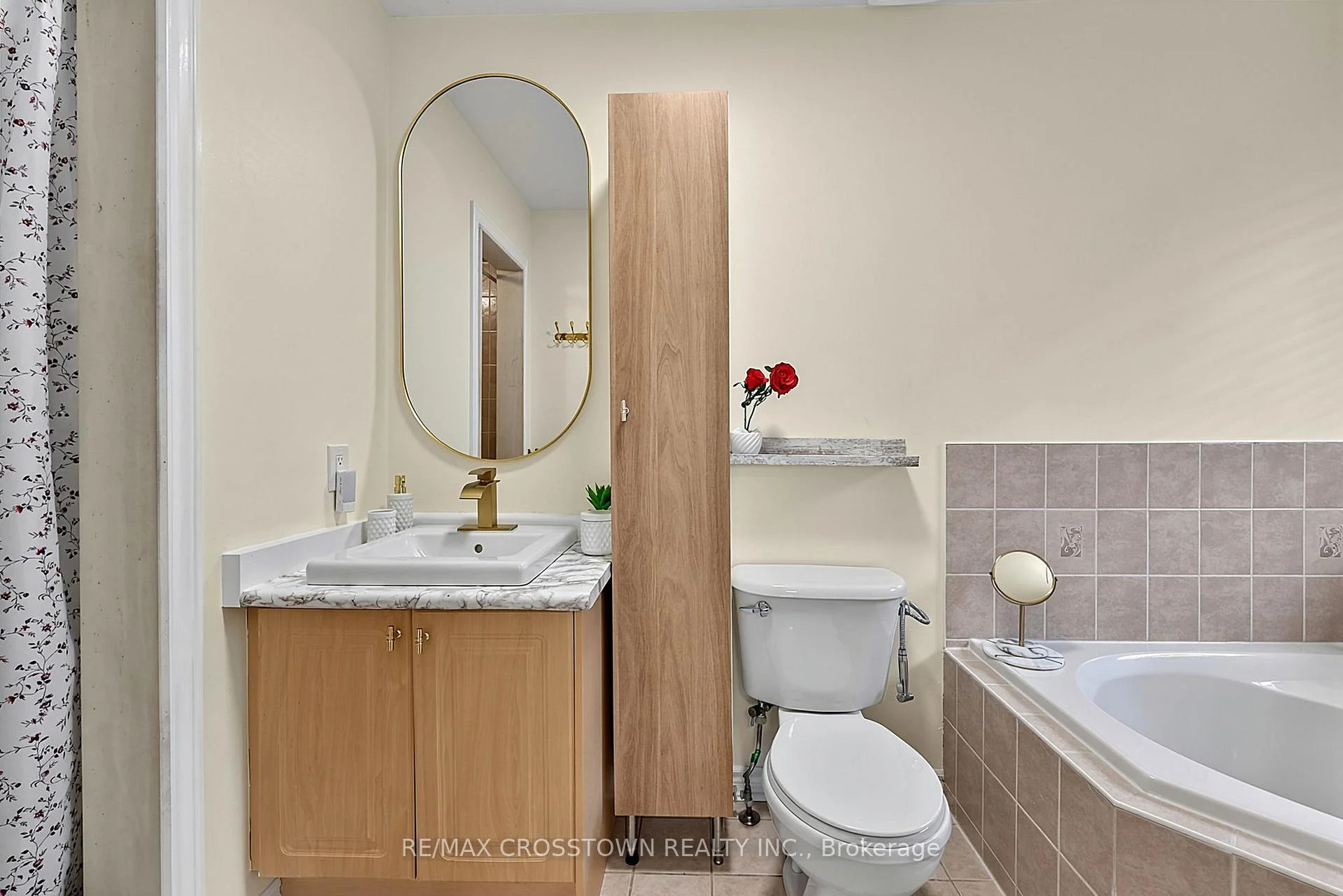 Photo 13 of 41 Russell Hill Drive, Barrie, Painswick South — HOMEH